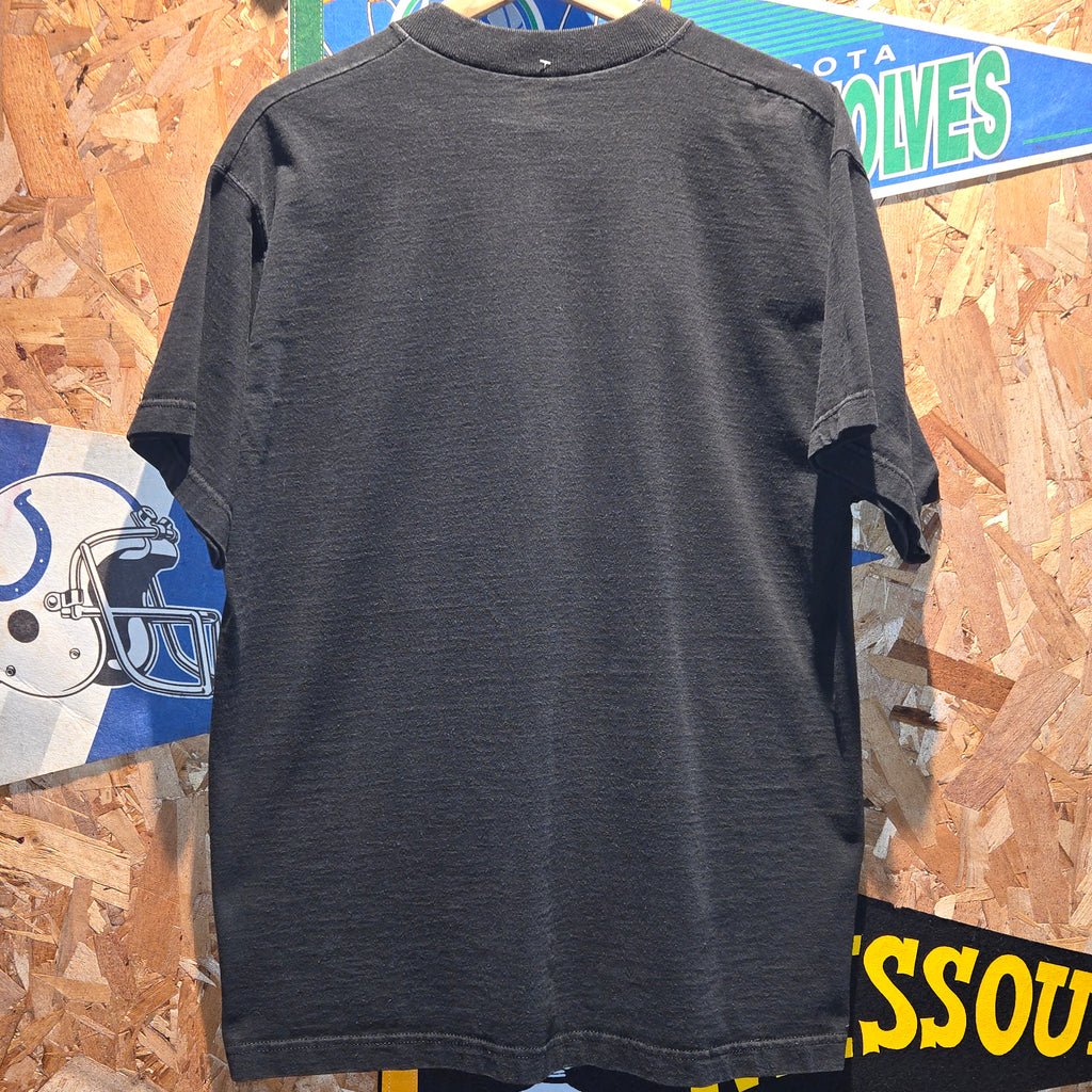 VTG 1996 Jeff Gordon Dupont Black T-Shirt: Medium