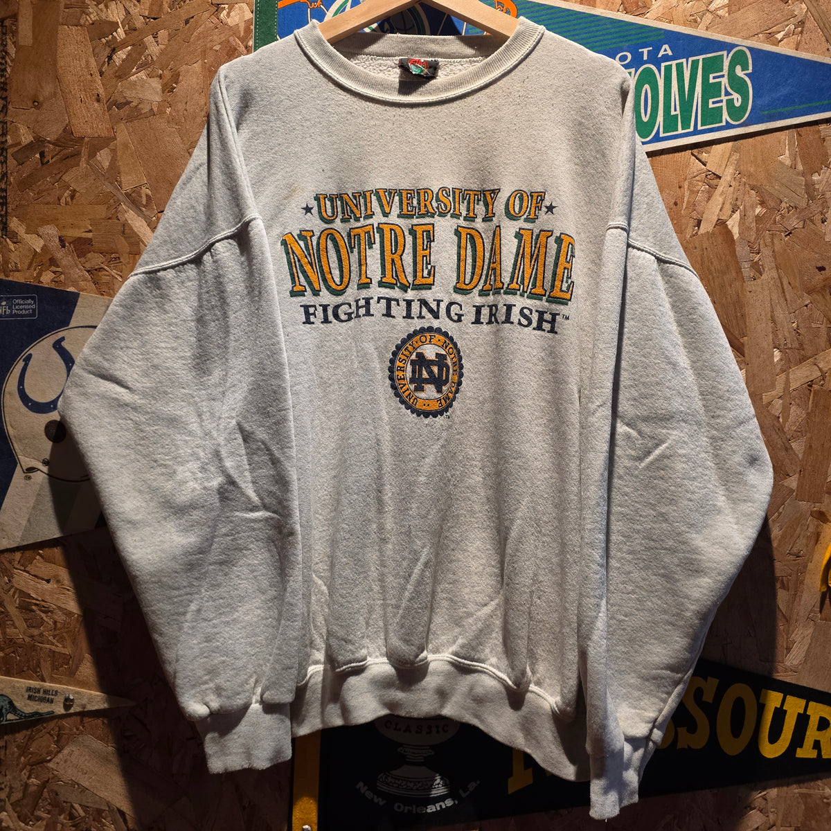 VTG 90's University Of Notre Dame Fighting Irish Grey Sweatshirt: XL