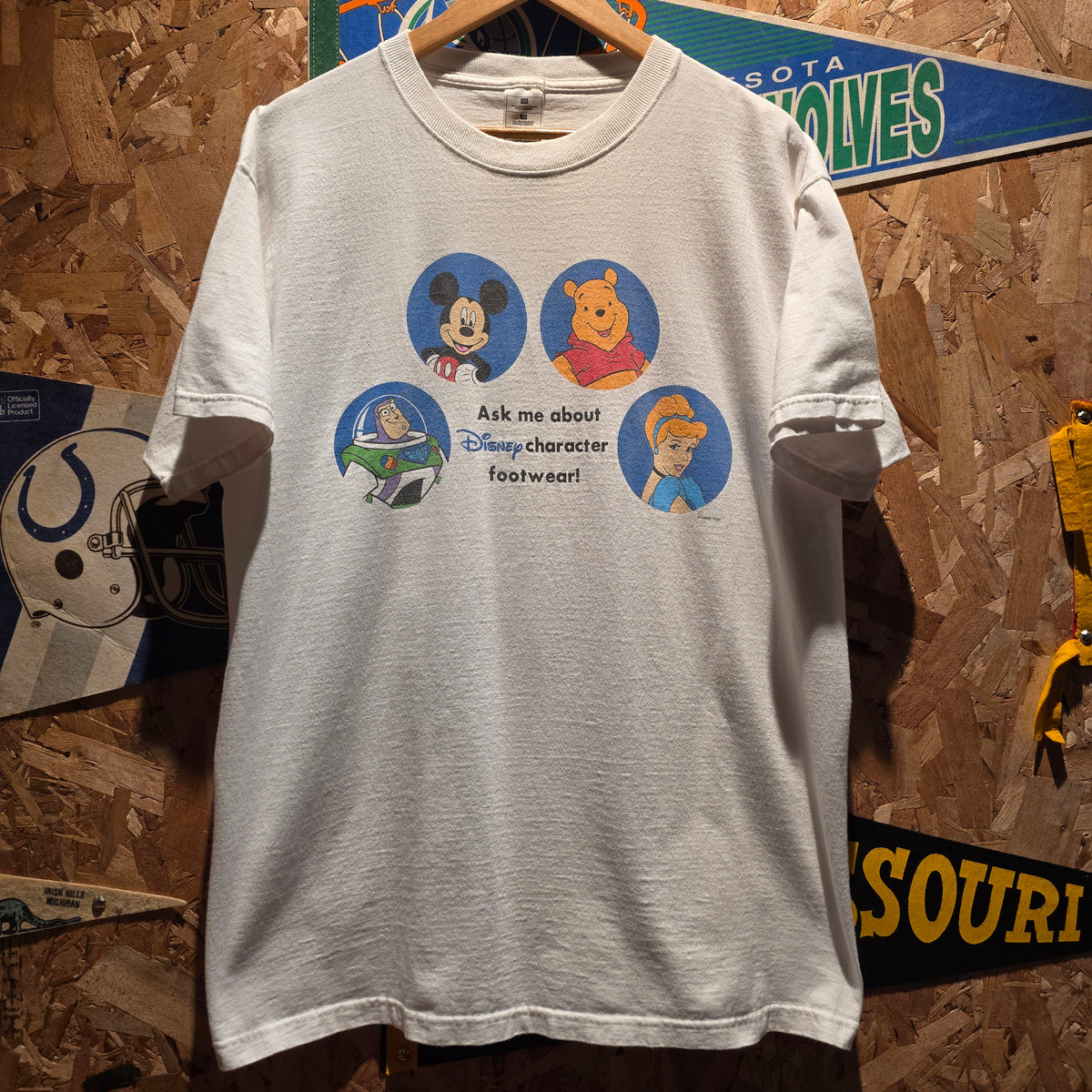 VTG Disney Pixar Promotional Characters White Graphic T-Shirt: XL