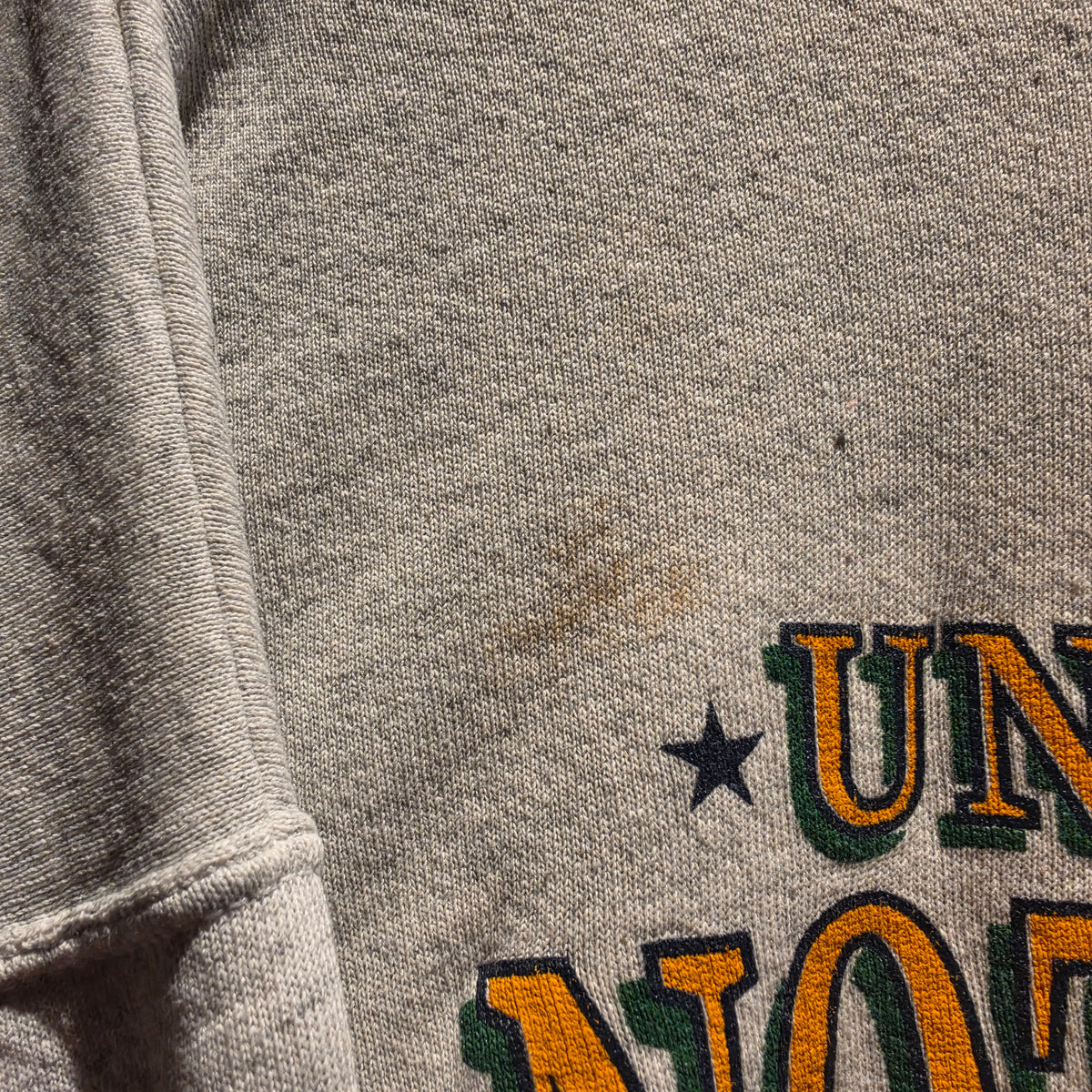 VTG 90's University Of Notre Dame Fighting Irish Grey Sweatshirt: XL
