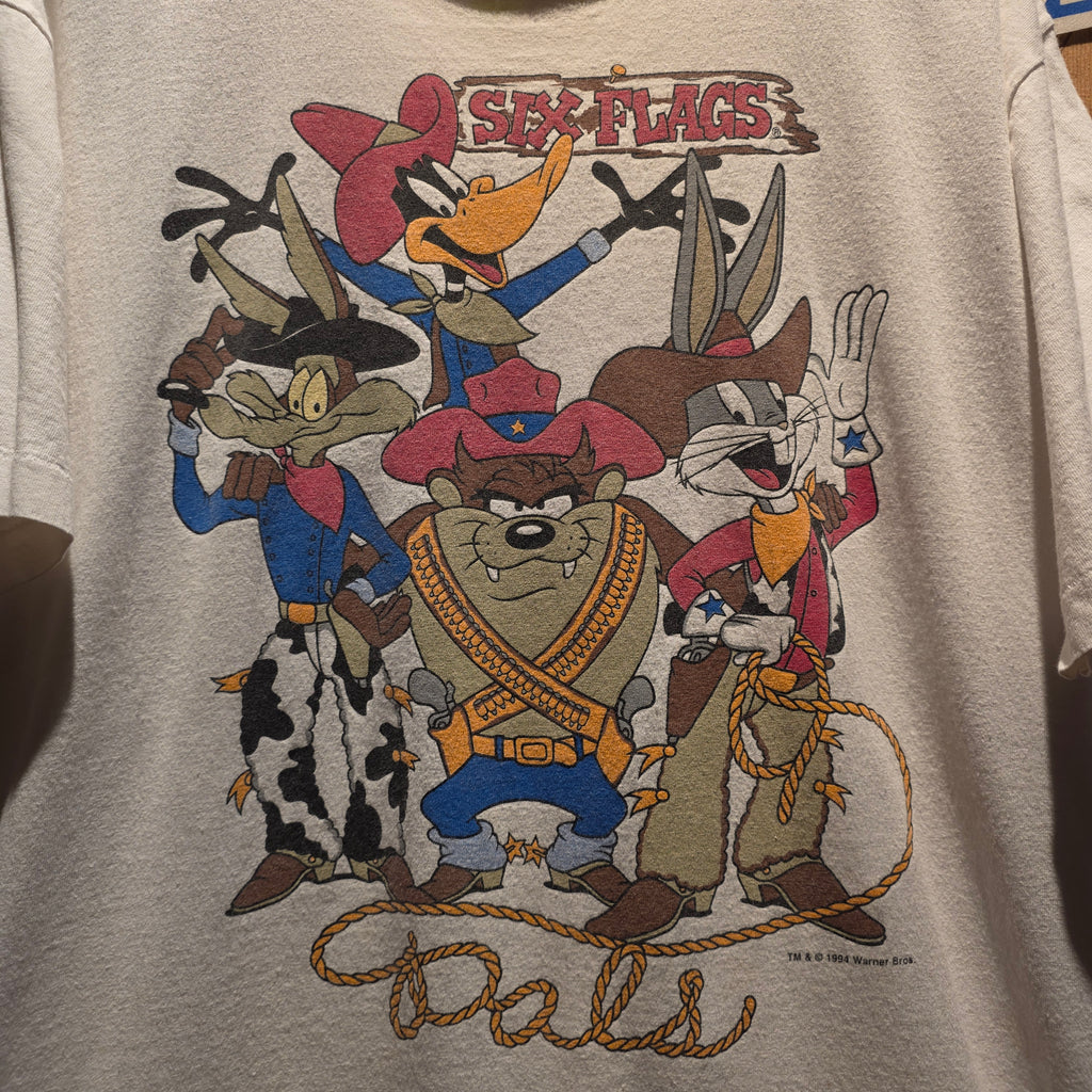 VTG 1995 Six Flags Looney Tunes Cowboy Western Graphic T-Shirt: Large
