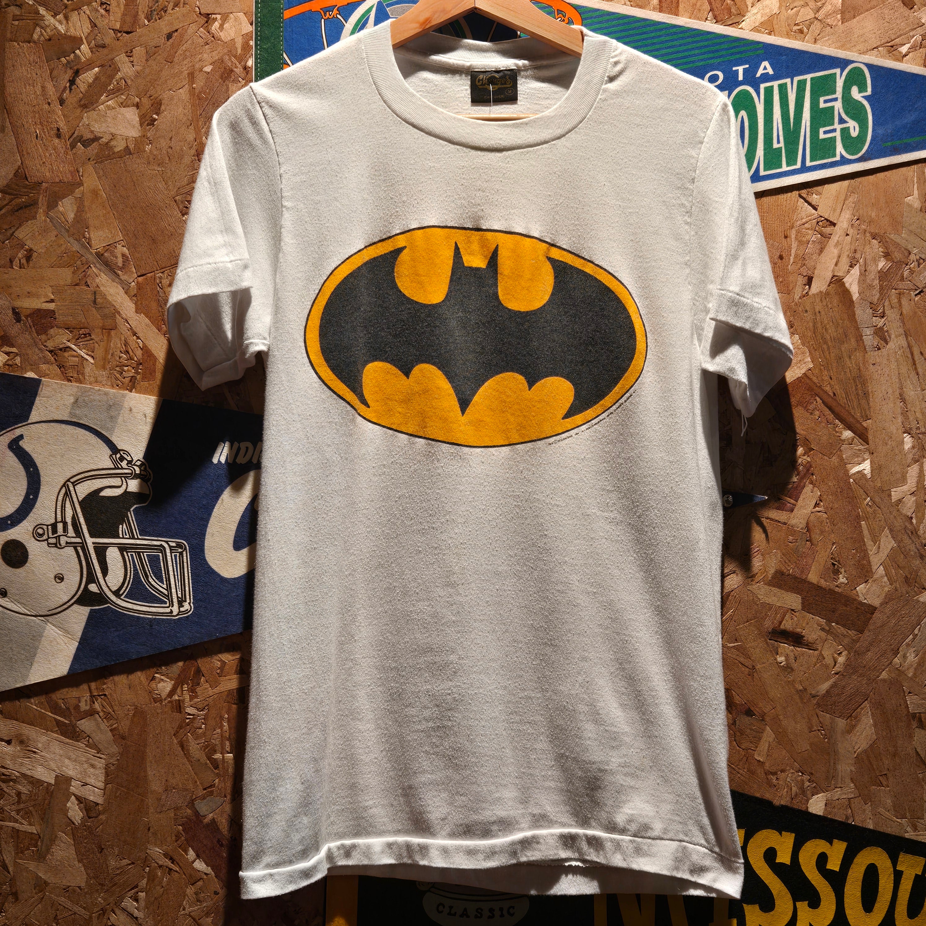 VTG Batman Signal Changes Tag White T-Shirt Single Stitch: Small