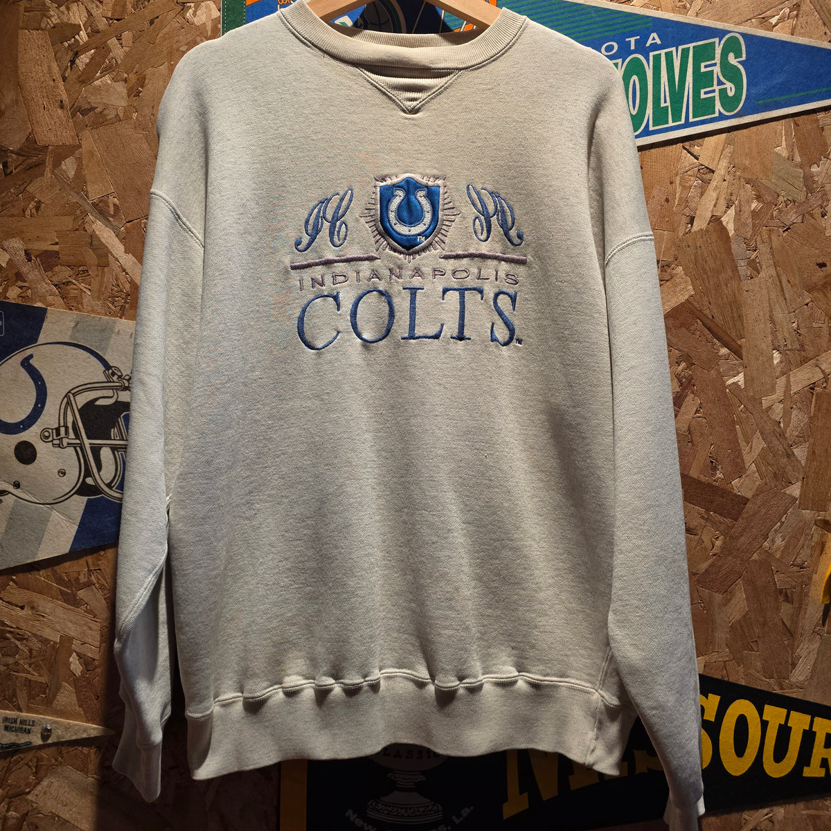 VTG Indianapolis Colts NFL Sweatshirt: Large