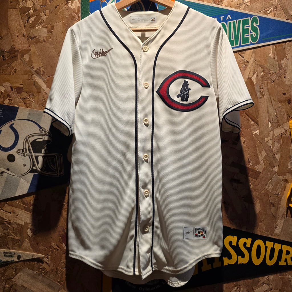 Nike Cooperstown Chicago Cubs Jersey: Small