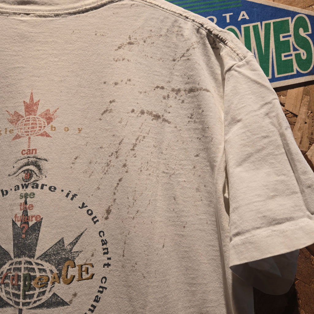 VTG One World Nation Extinction Makes No Distinction Graphic T-Shirt: Large