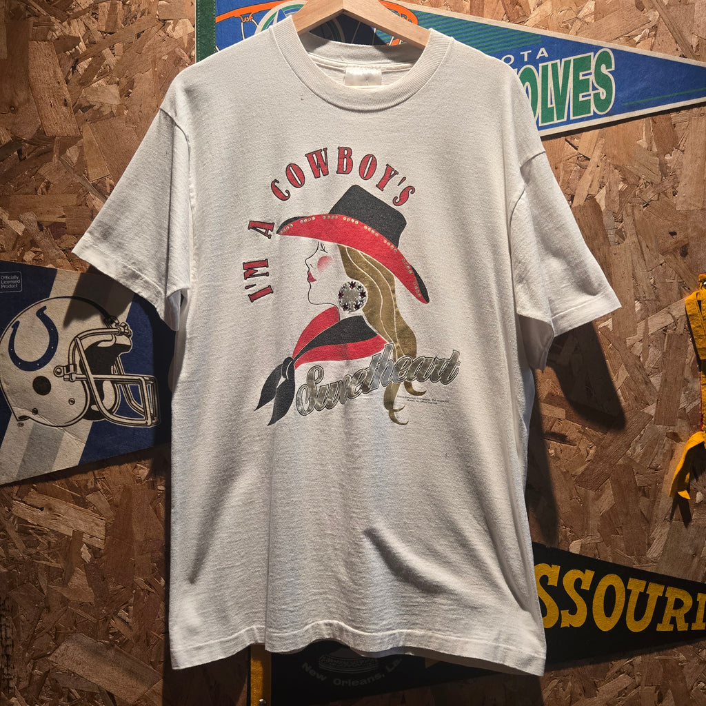 VTG 90's Im A Cowboy's Sweetheart Graphic T-Shirt Single Stitch: Large