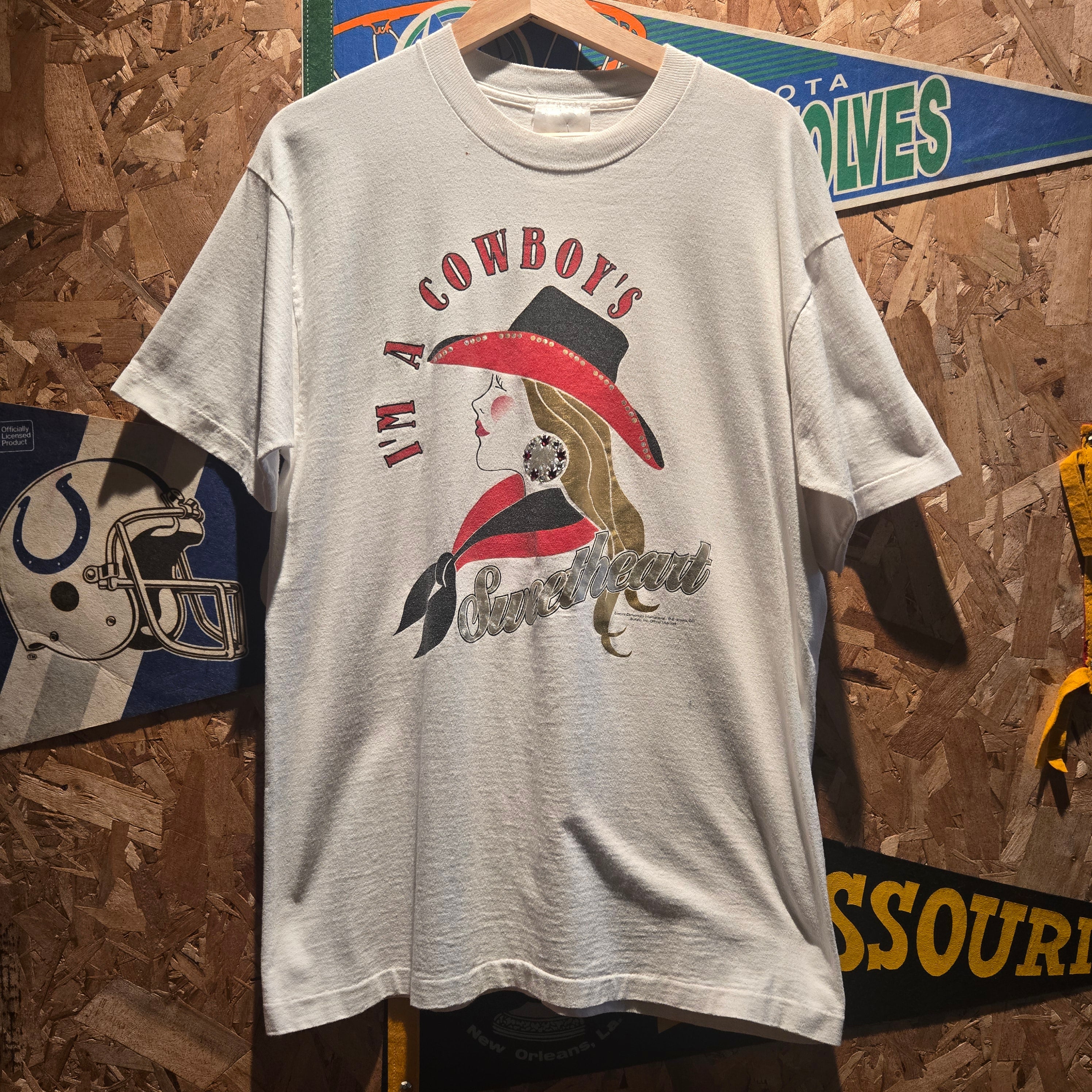 VTG 90's Im A Cowboy's Sweetheart Graphic T-Shirt Single Stitch: Large