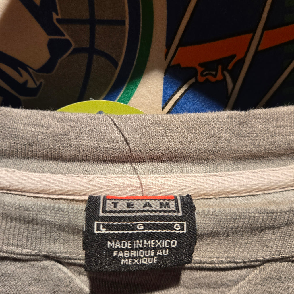 VTG Nike Uconn Connecticut Huskies Center Swoosh Gray Sweatshirt: Large