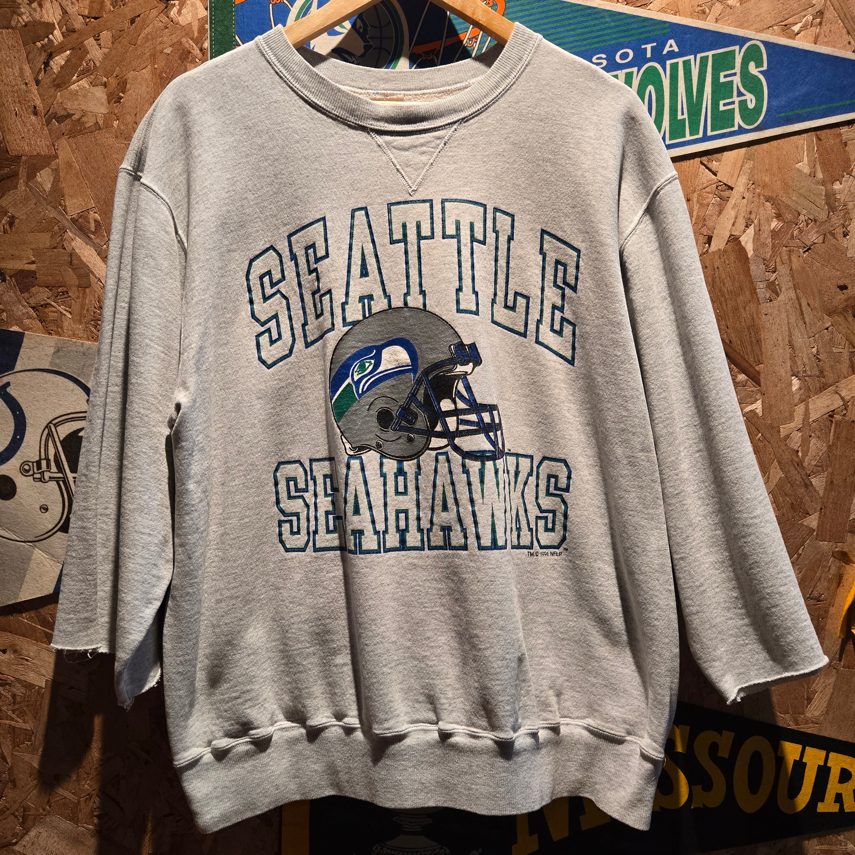 VTG 1994 Seattle Seahawks Gray Sweatshirt Cut Sleeves Long Sleeves: XL