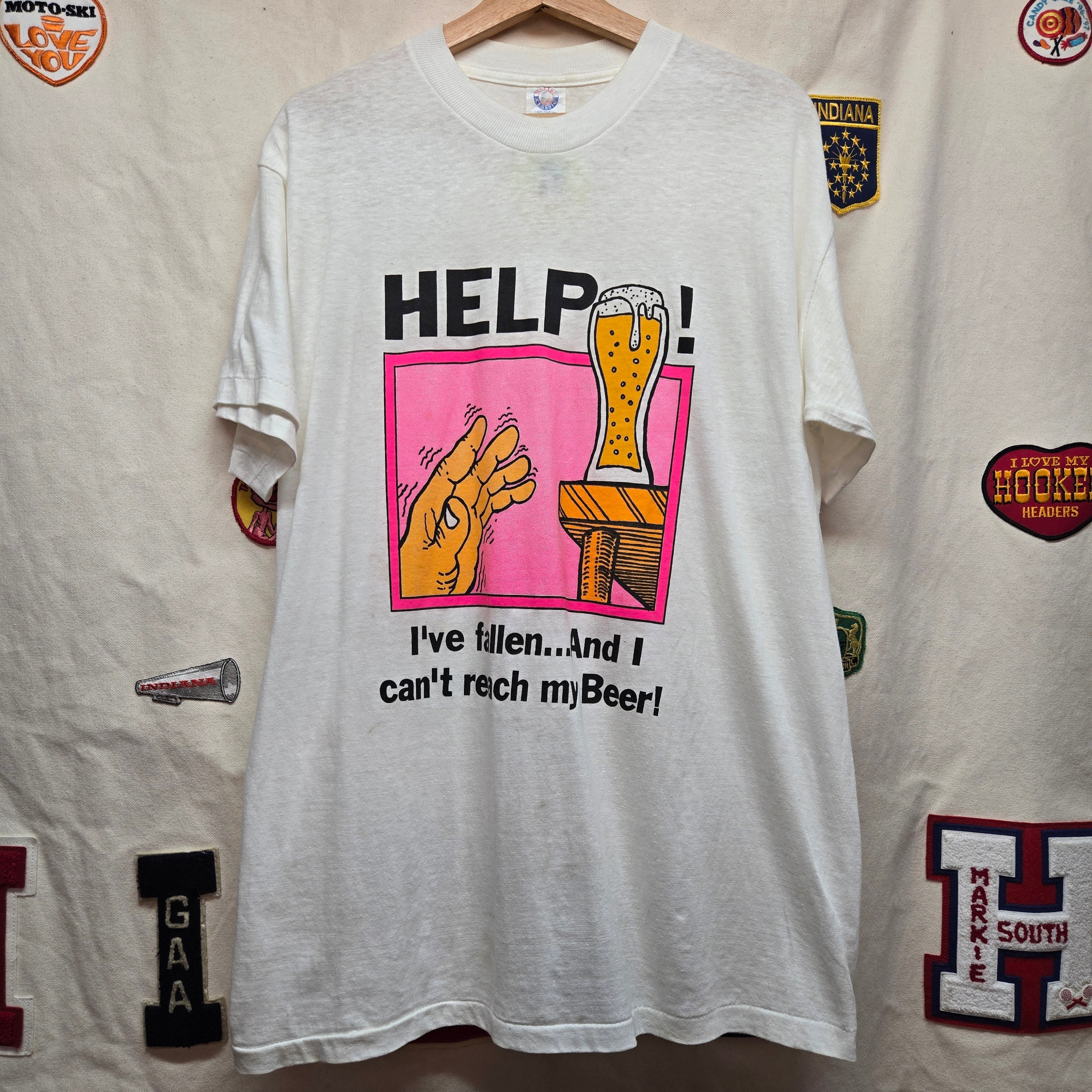 VTG 90's "HELP I've Fallen... And I Can't Reach My Beer" Graphic T-Shirt: XL