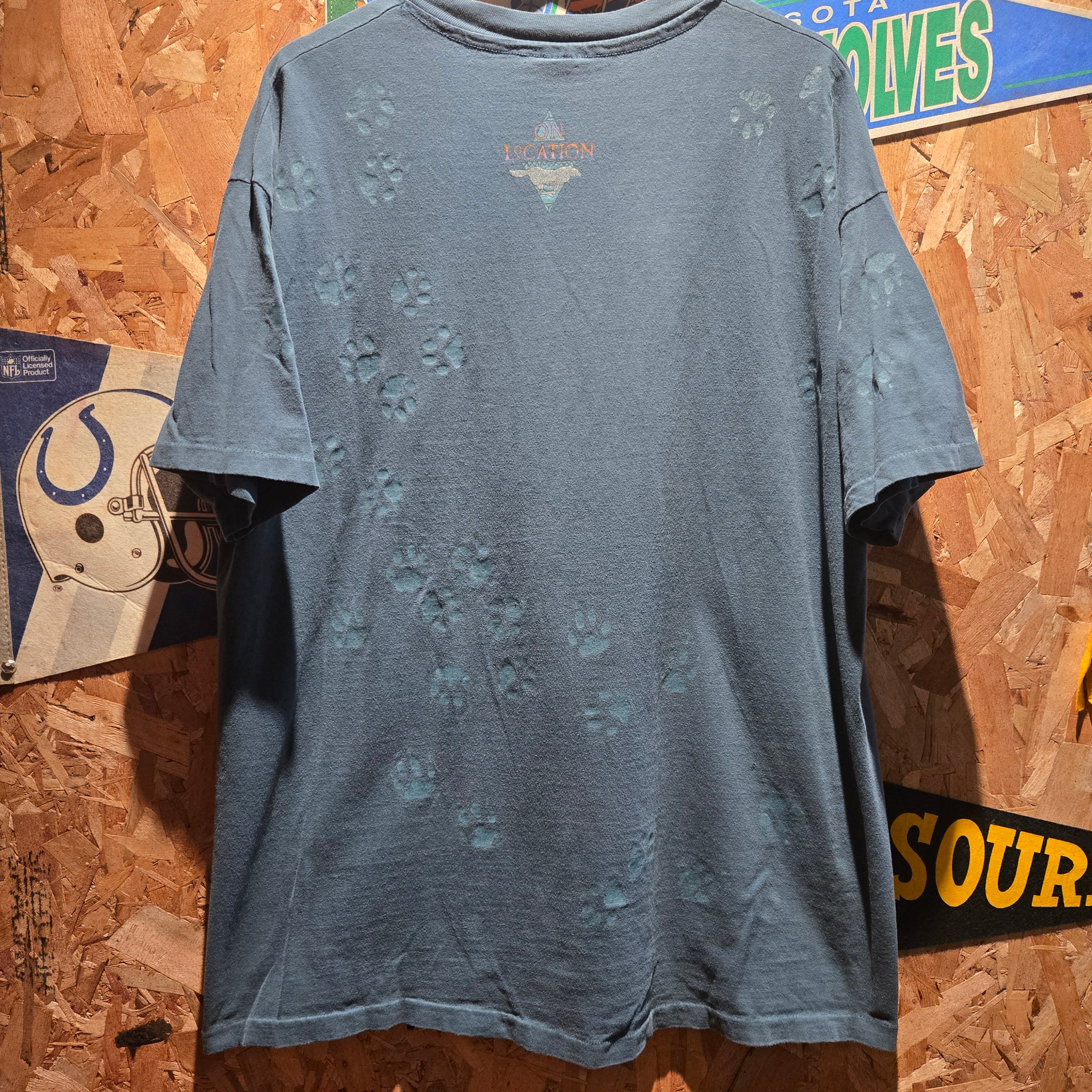 VTG Wolf Wilderness W/ Paw Print AOP Single Stitch USA: 2XL