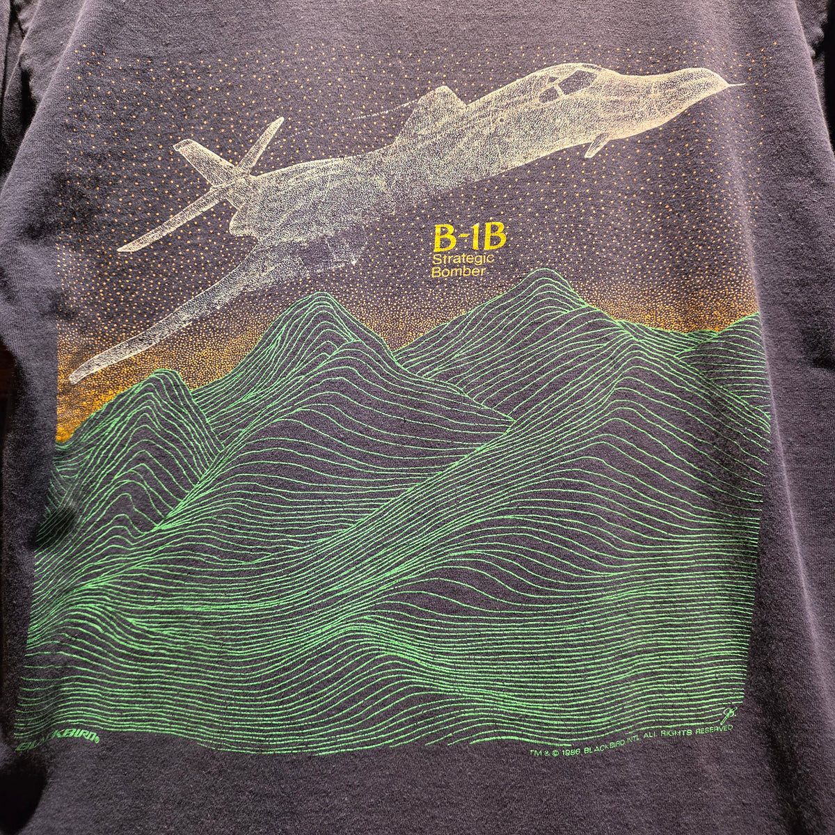 VTG Blackbird 1980s B-1B Strategic Bomber T-Shirt Single Stitched: Large