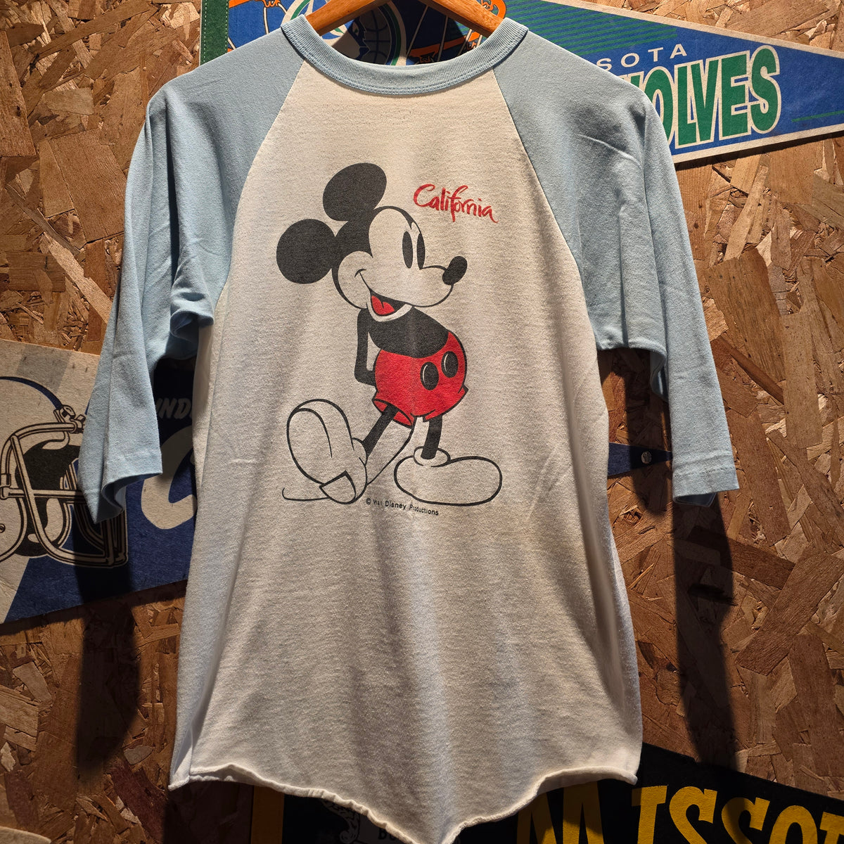 VTG 80'S Mickey Mouse California Disney Land Raglan T-Shirt: Medium