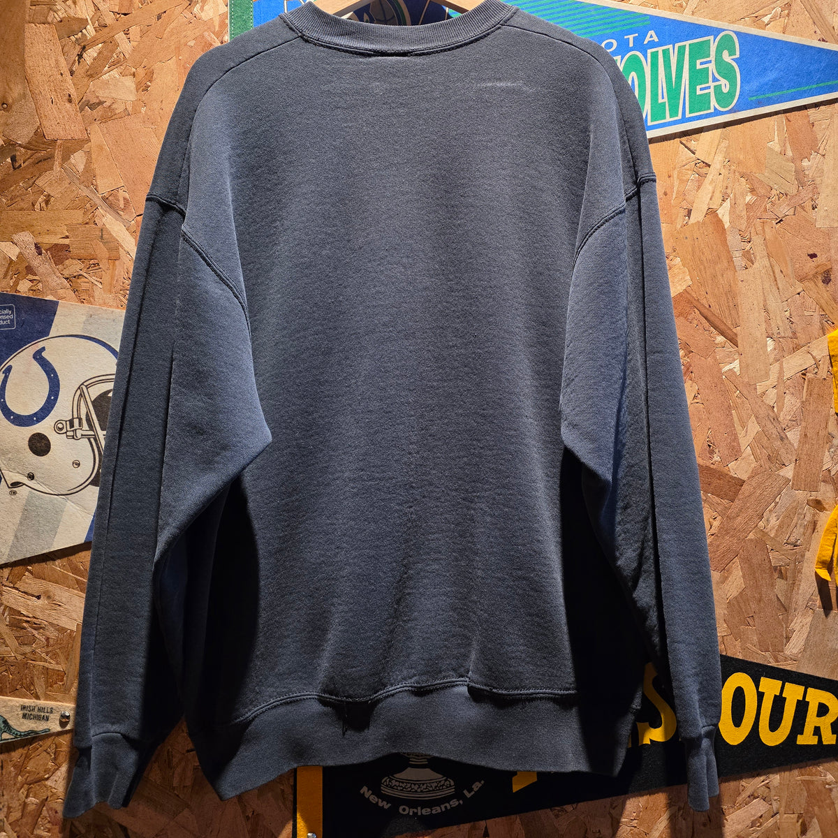 VTG 90's Boston Celtics NBA Navy Sweatshirt: XL