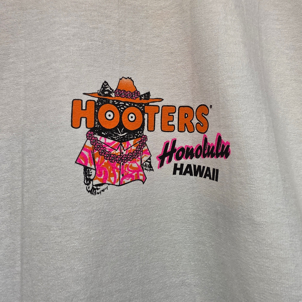 VTG Hooters Honolulu Hawaii White Double Sided T-Shirt: XL