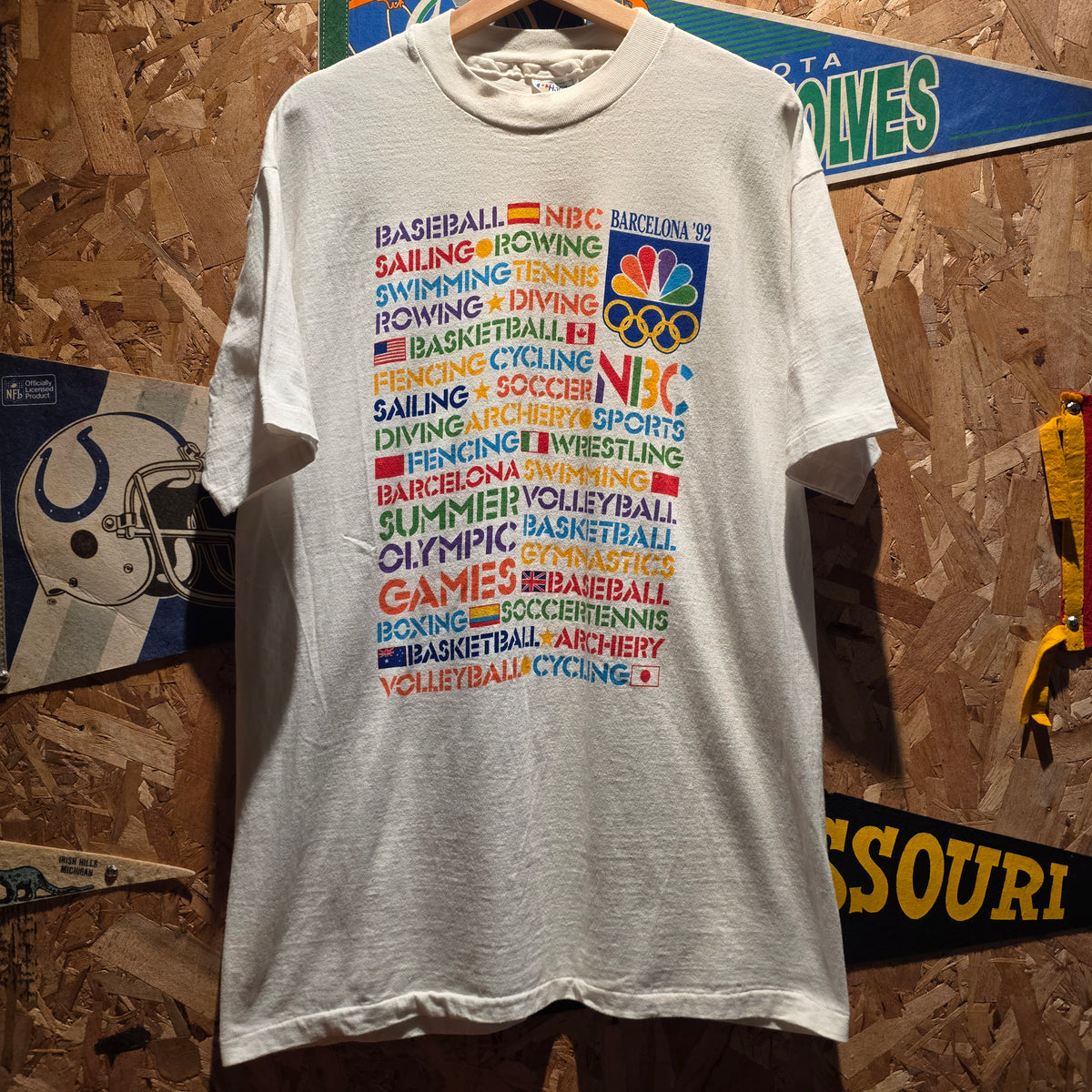 VTG 1992 Barcelona Olympics NBC White Graphic T-Shirt: XL