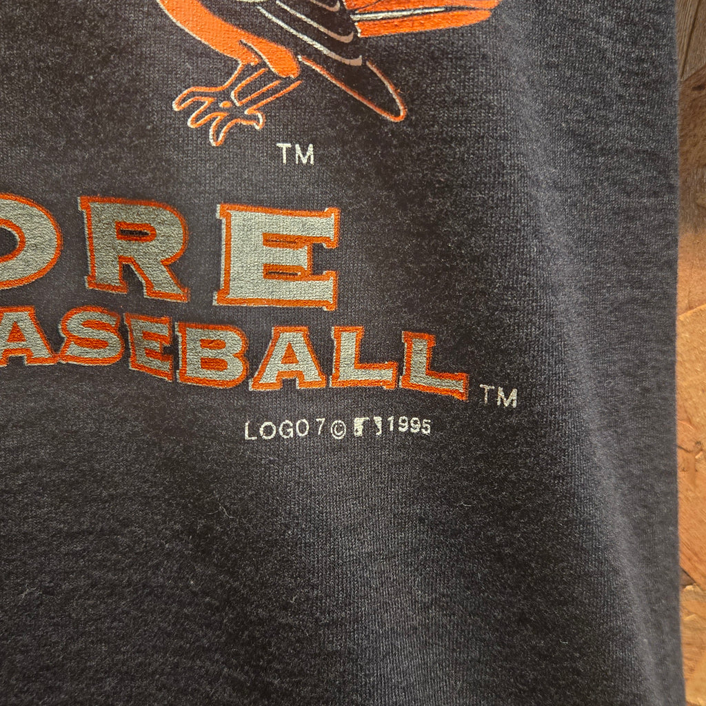 VTG 1995 USA Made Logo 7 Baltimore Orioles MLB Graphic T-Shirt Black: Medium