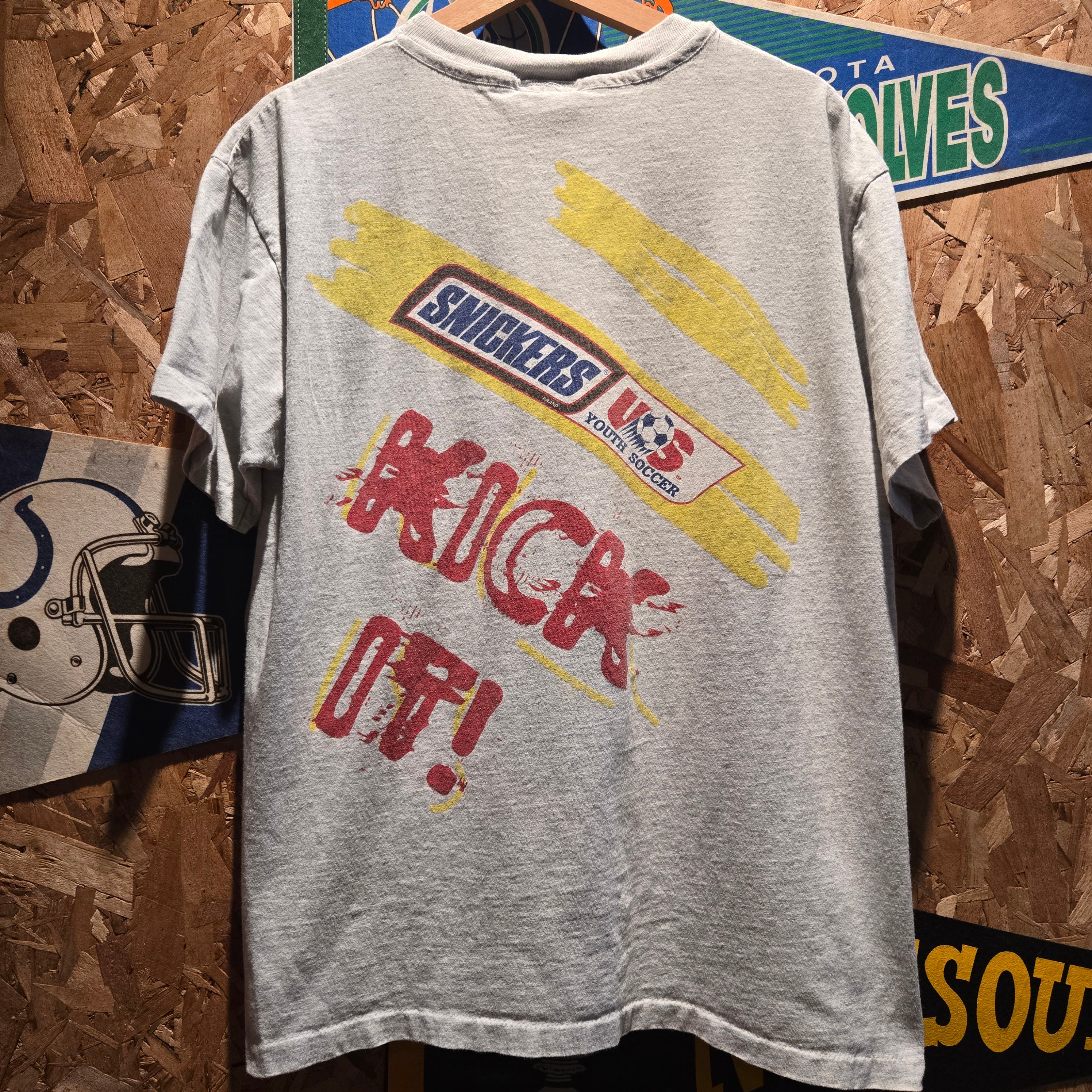 VTG Snikers Kick It USA Youth Soccer Grey T-shirt: Medium