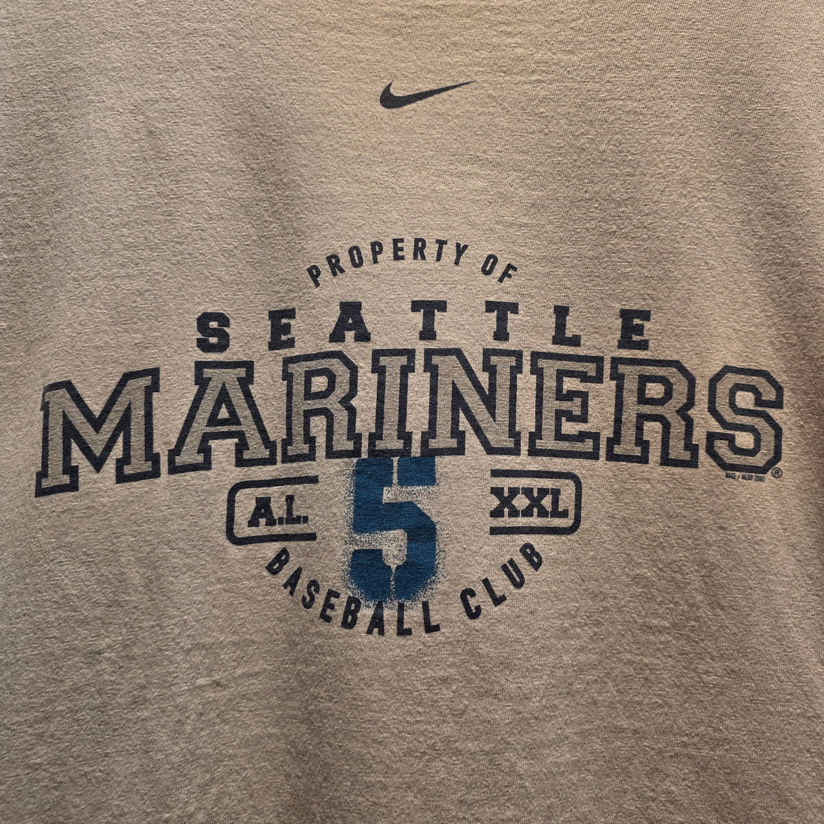 VTG 2005 Nike Center Swoosh Seattle Mariners Adrián Beltré White T-Shirt: Large