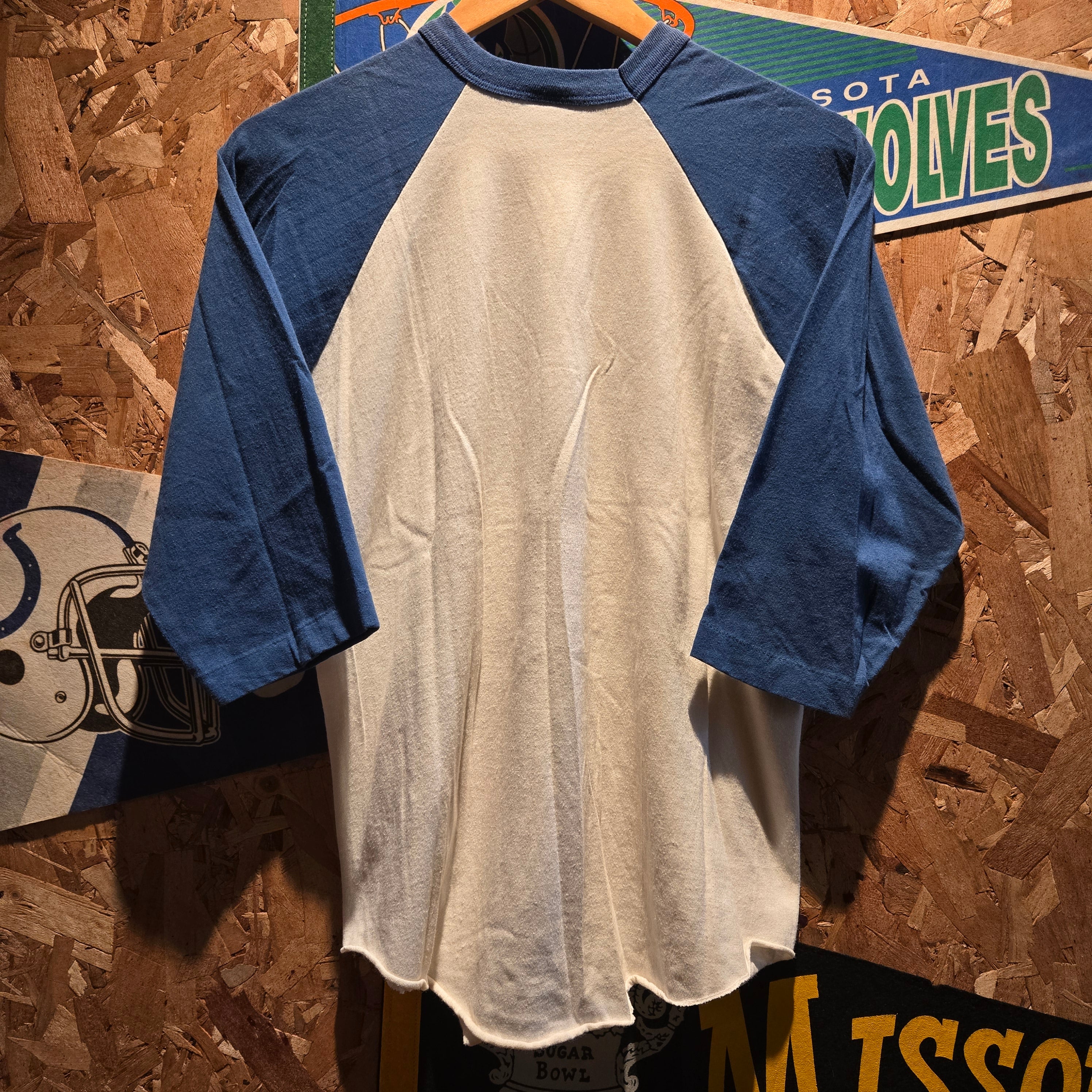 VTG 80s Alabama 1982 Wild Country Mountain Music Tour Raglan Sleeve Graphic T-Shirt: M