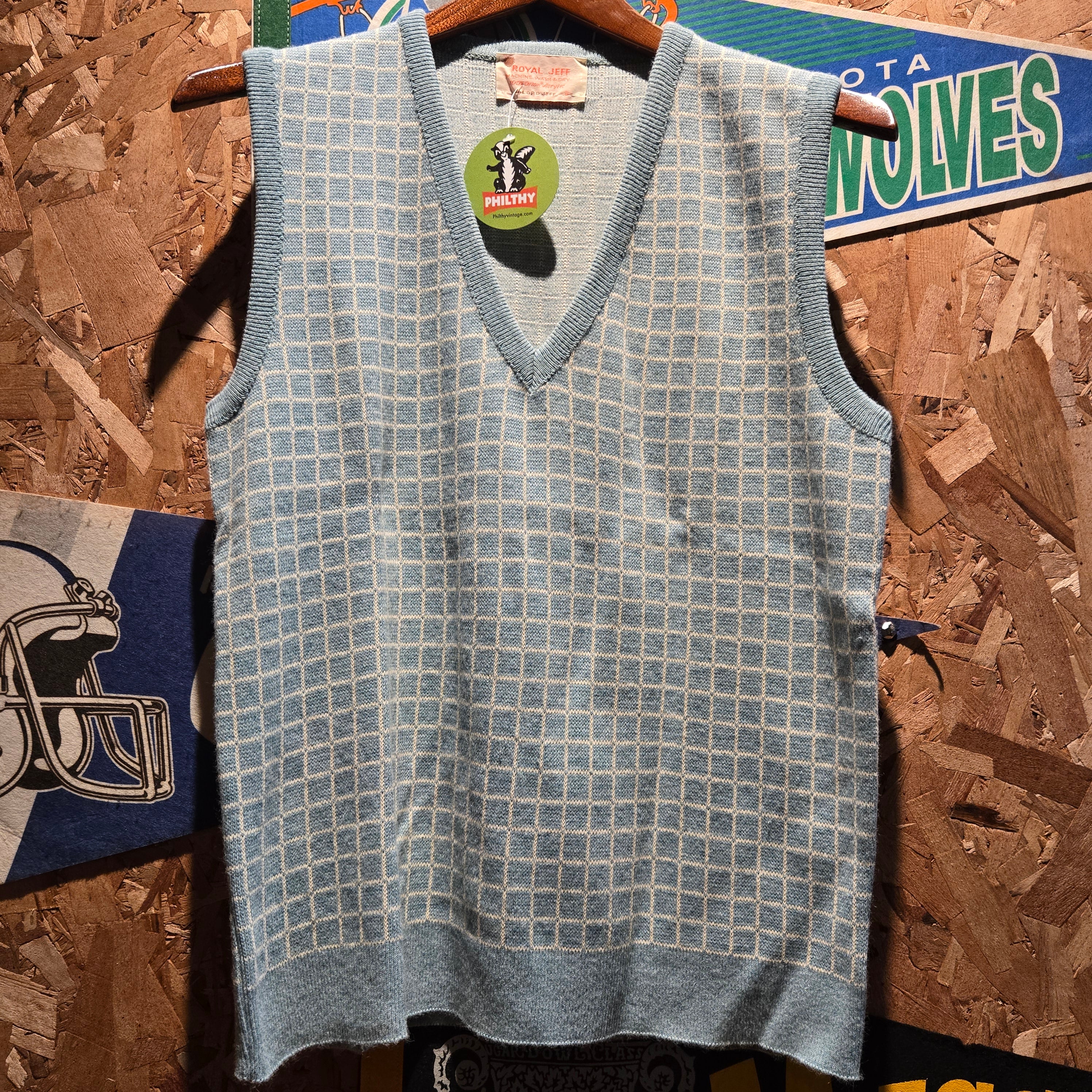 VTG Royal Jeff Sweater Vest V Neck Geometric Squares: Small