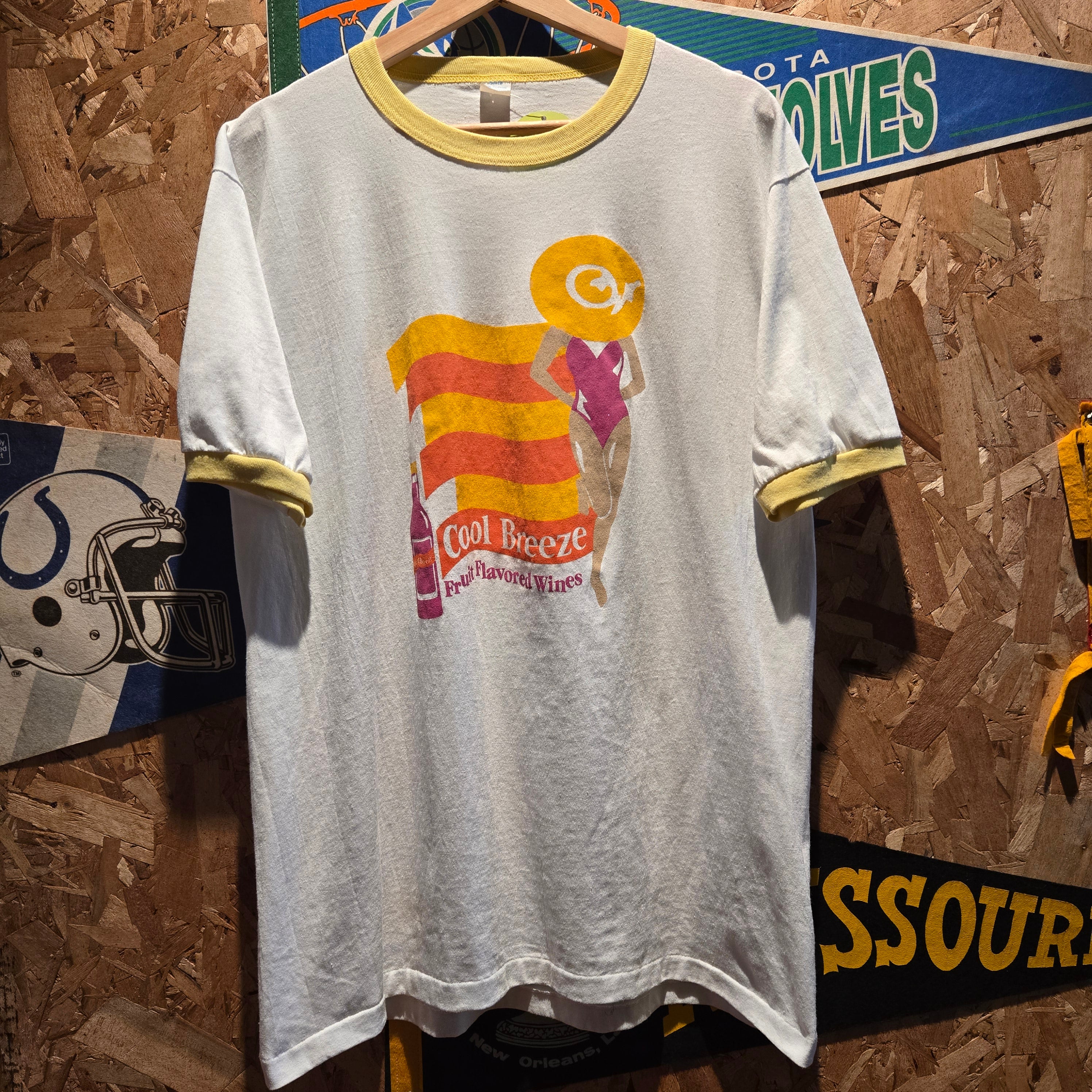 VTG 80's Cool Breeze Fruit Flavored Wines Ringer Graphic T-Shirt: XL