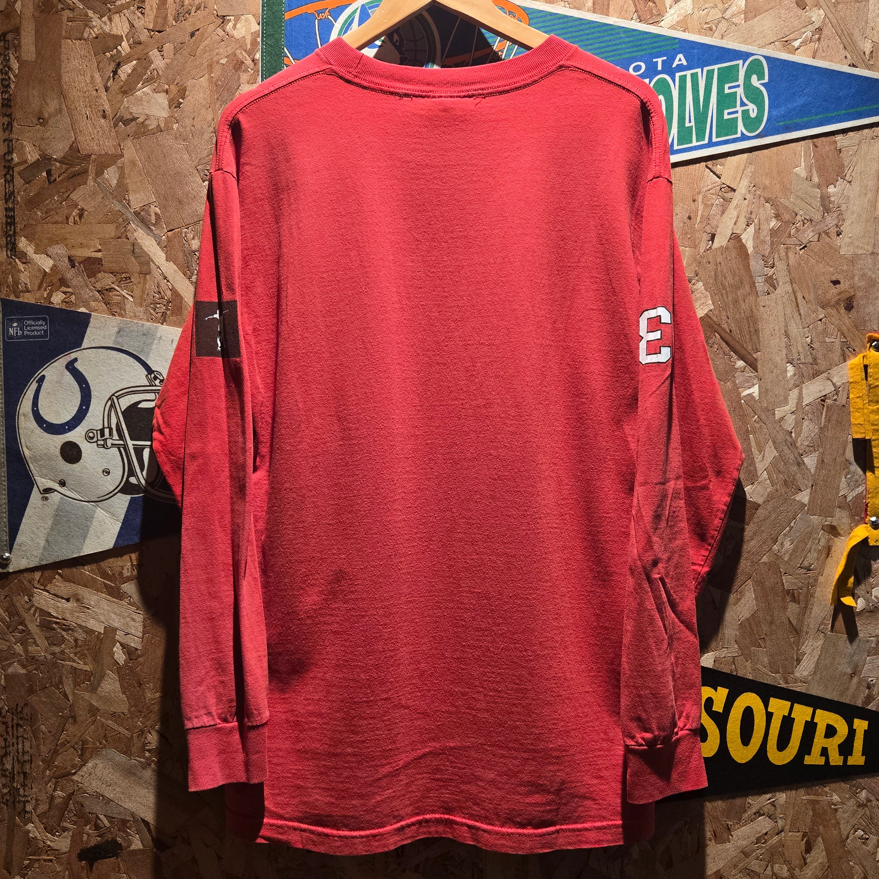 VTG 00’s Ezekiel Red Graphic Long Sleeve T-Shirt: Large