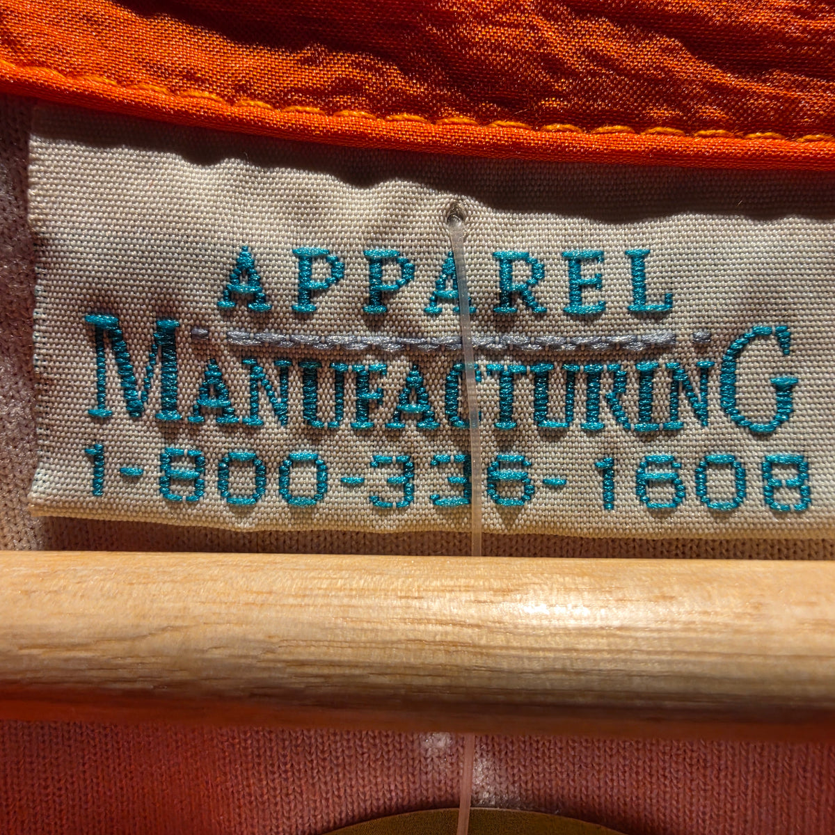VTG Hooters Orange Windbreaker: Large