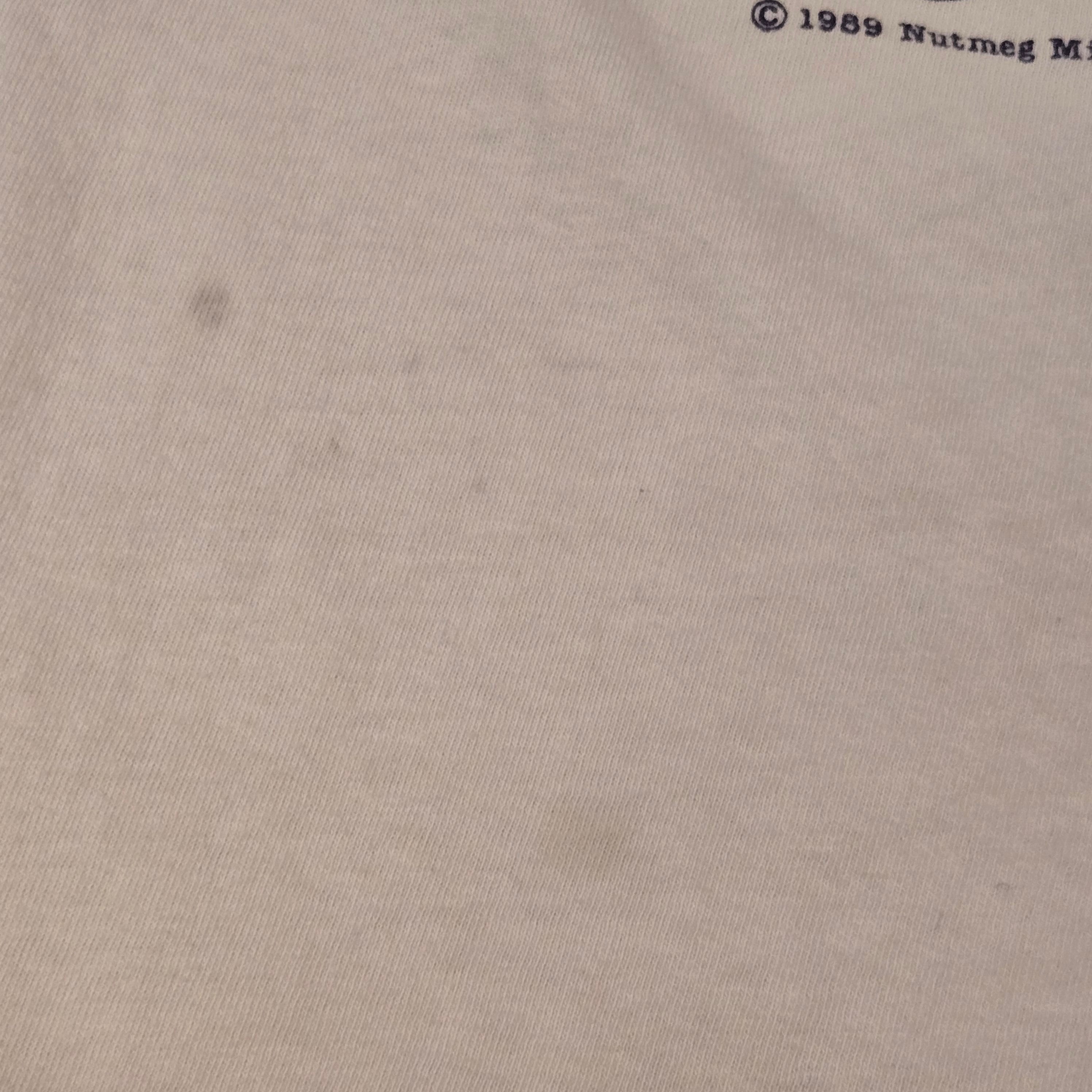 VTG Nutmeg Magic Johnson #32 White T-Shirt: Medium