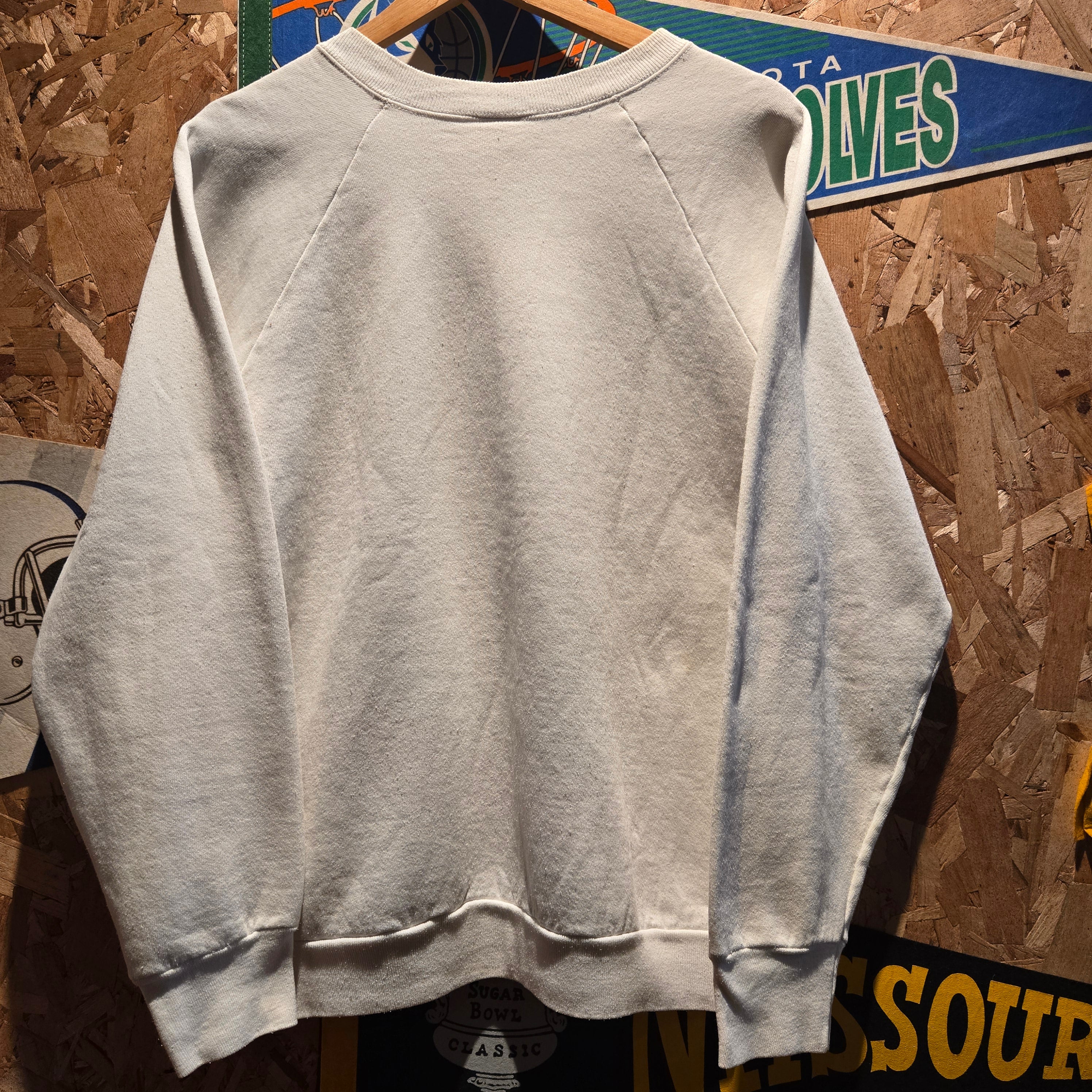 VTG Don Mattingly Mattinglys 23 Evansville, IN Restaurant White Crewneck Sweatshirt: Large