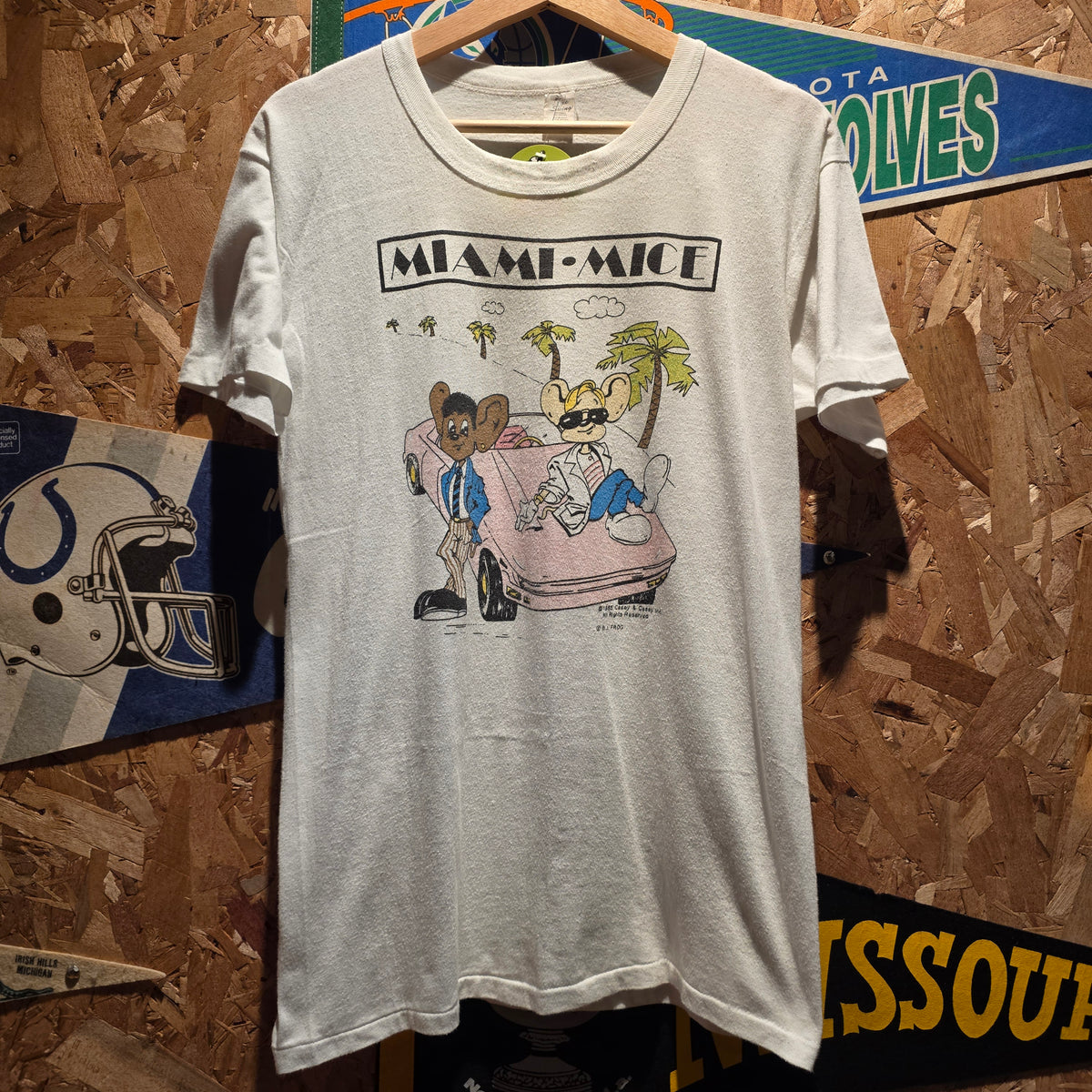 VTG 1985 Miami Mice Parody White Graphic T-Shirt: Large