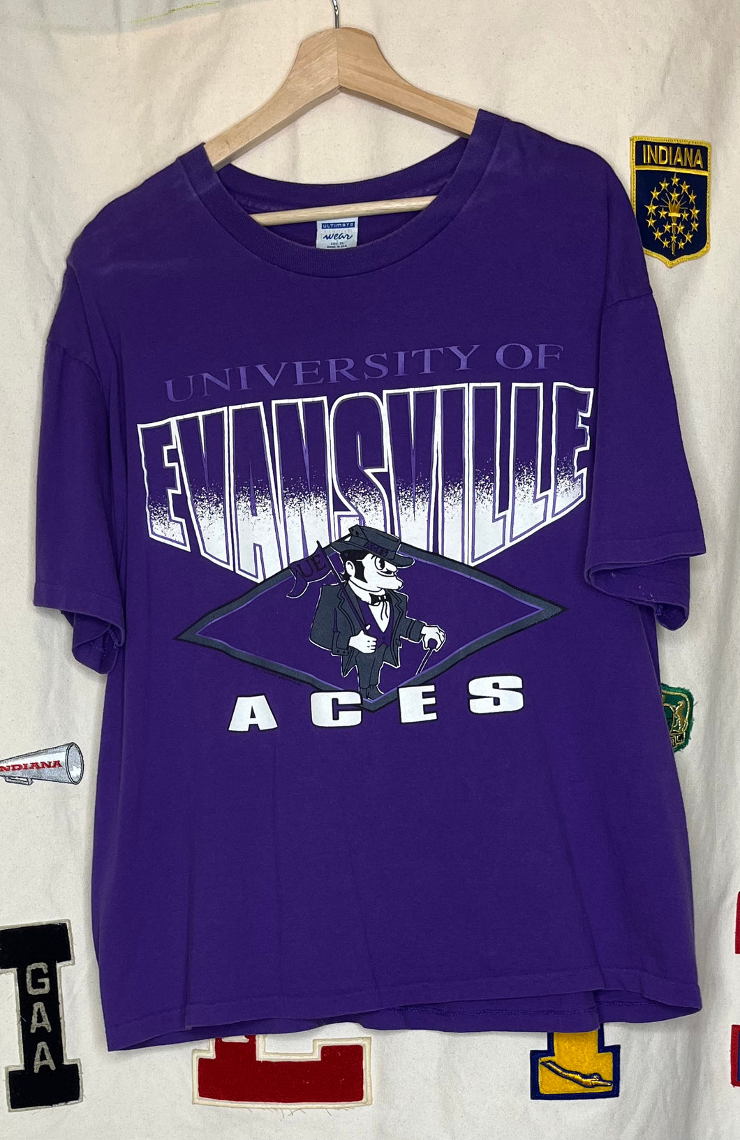 University of Evansville Ultimate Sportswear T-Shirt: XL