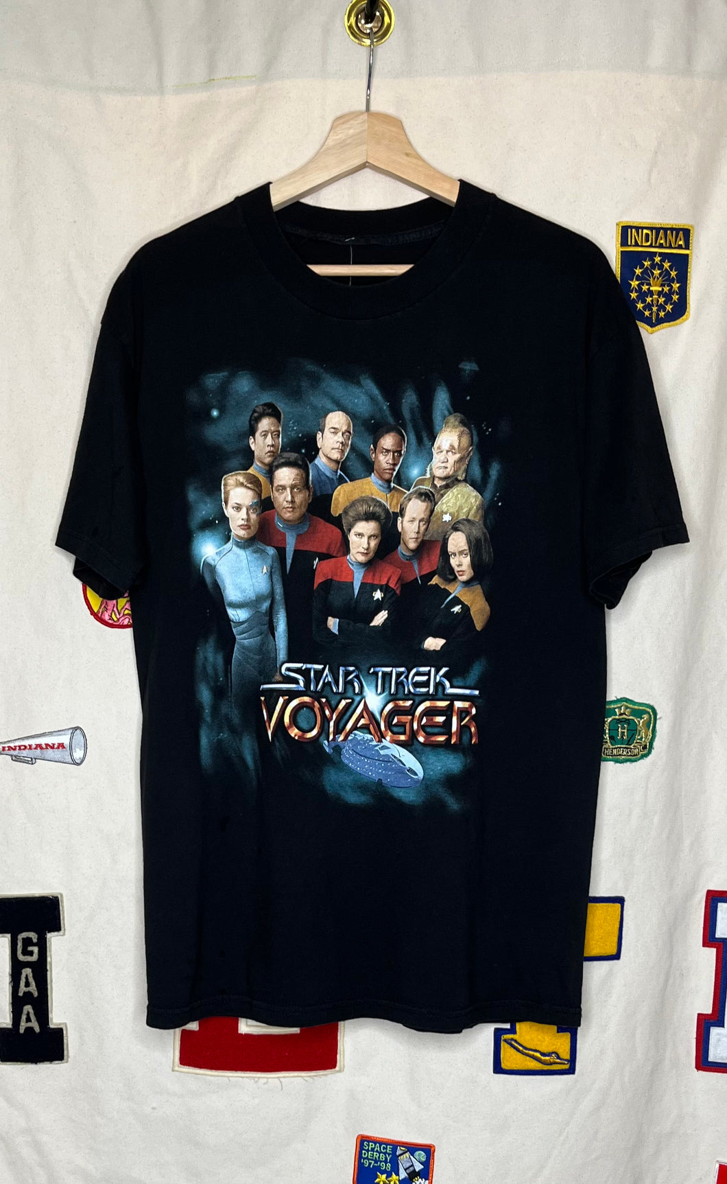 Vintage Star Trek Voyager Black T-Shirt: L