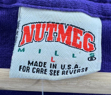 Load image into Gallery viewer, University of Evansville Nutmeg T-Shirt: L

