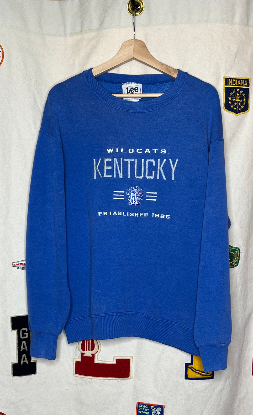 University of Kentucky Wildcats Embroidered Crewneck: M