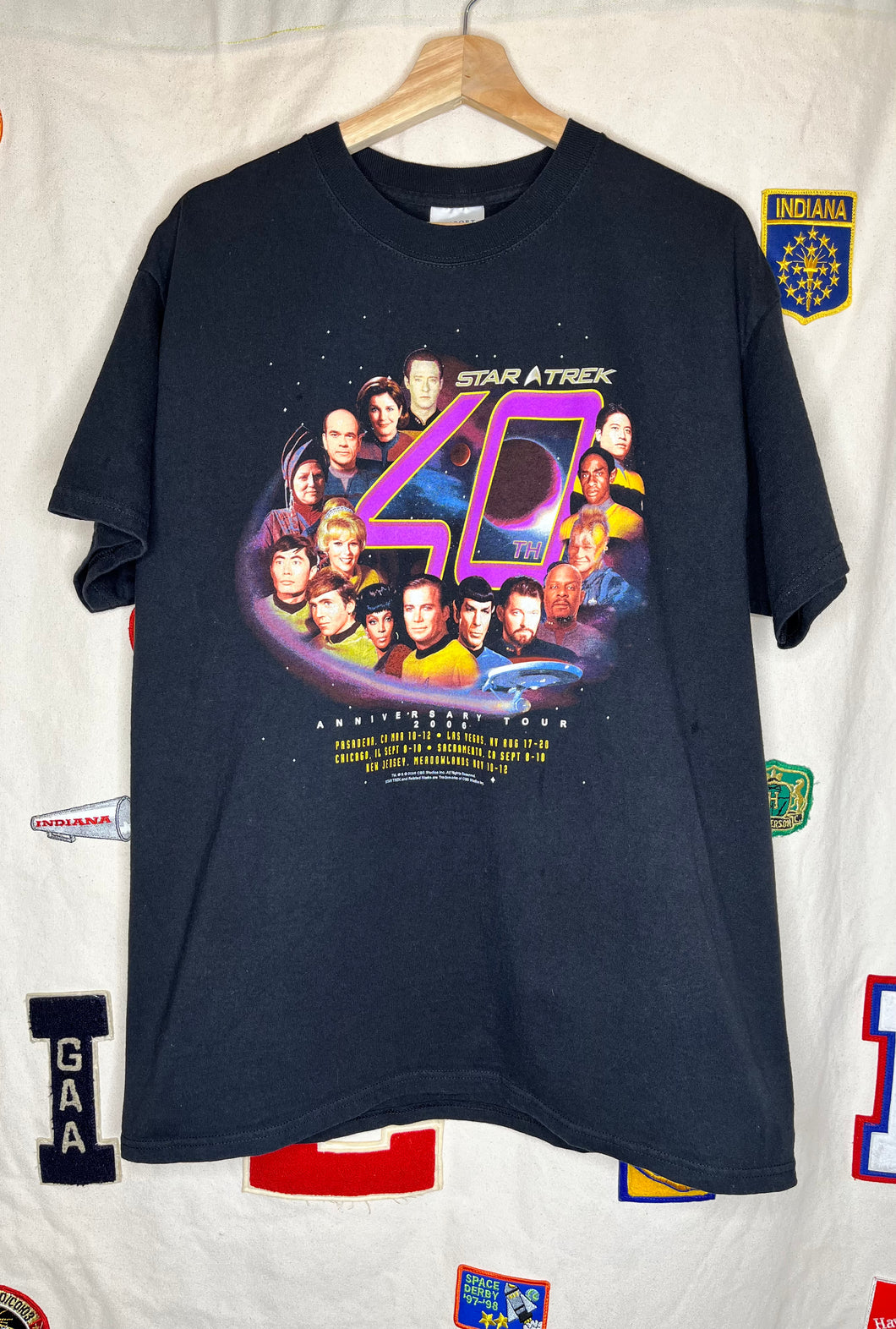 Star Trek 40 Anniversary Black T-Shirt: L