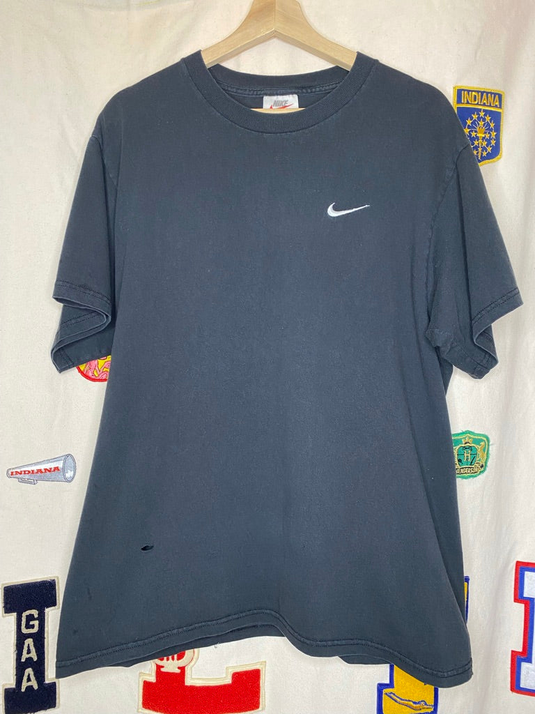 90's Nike Embroidered Black T-Shirt: M