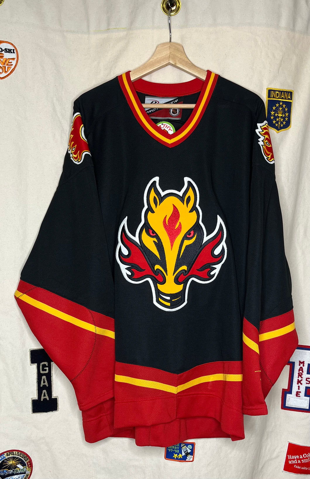 Vintage Calgary Flames NHL Pro Player Hockey Jersey: L