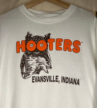 Load image into Gallery viewer, Hooters Evansville Indiana T-Shirt: XXL

