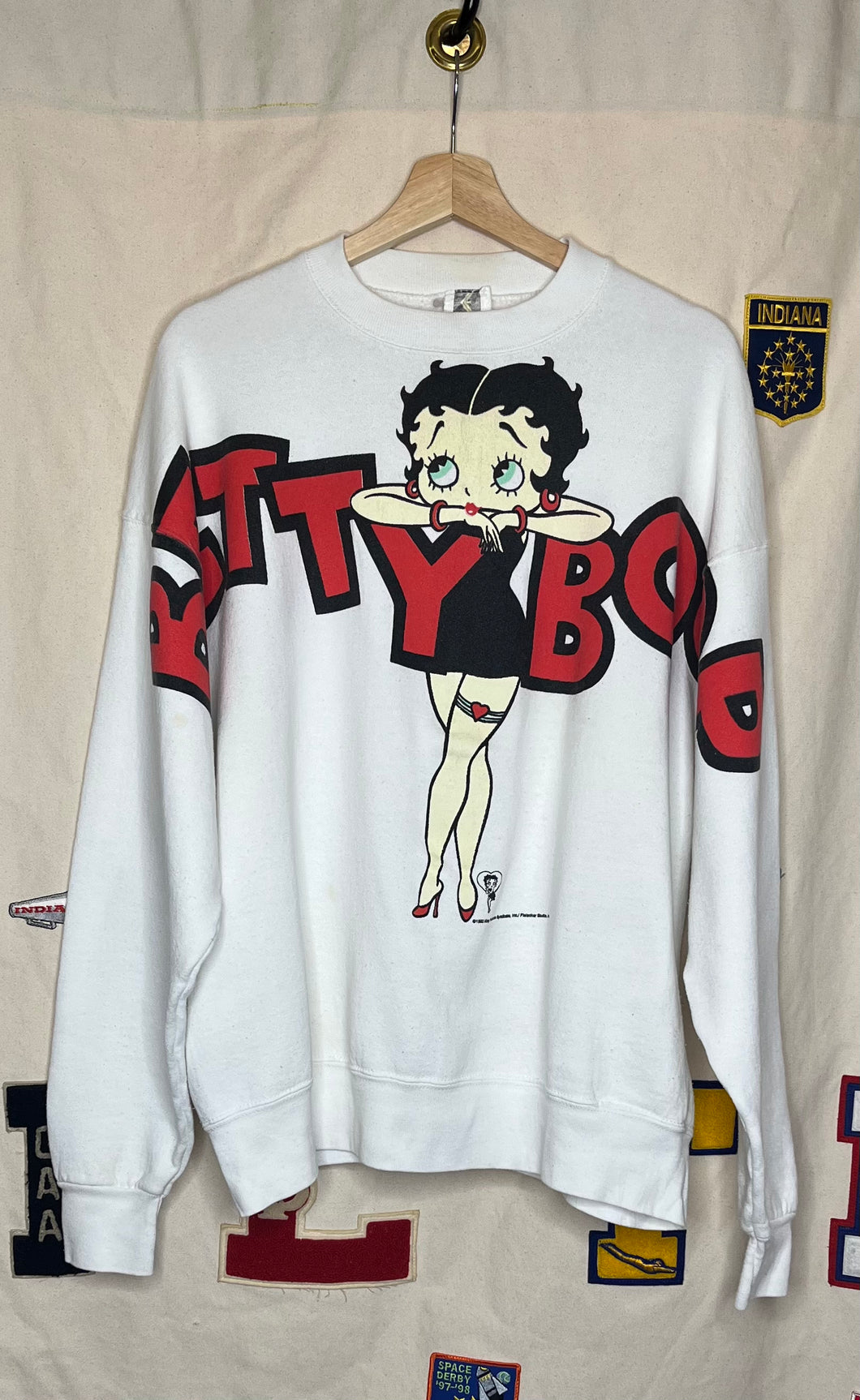 Betty Boop White Spell-Out Crewneck: L/XL