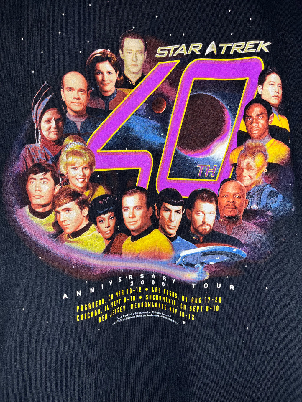 Star Trek 40 Anniversary Black T-Shirt: L
