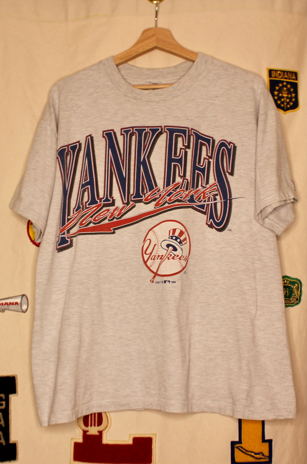 Logo7 New York Yankees T-Shirt: L