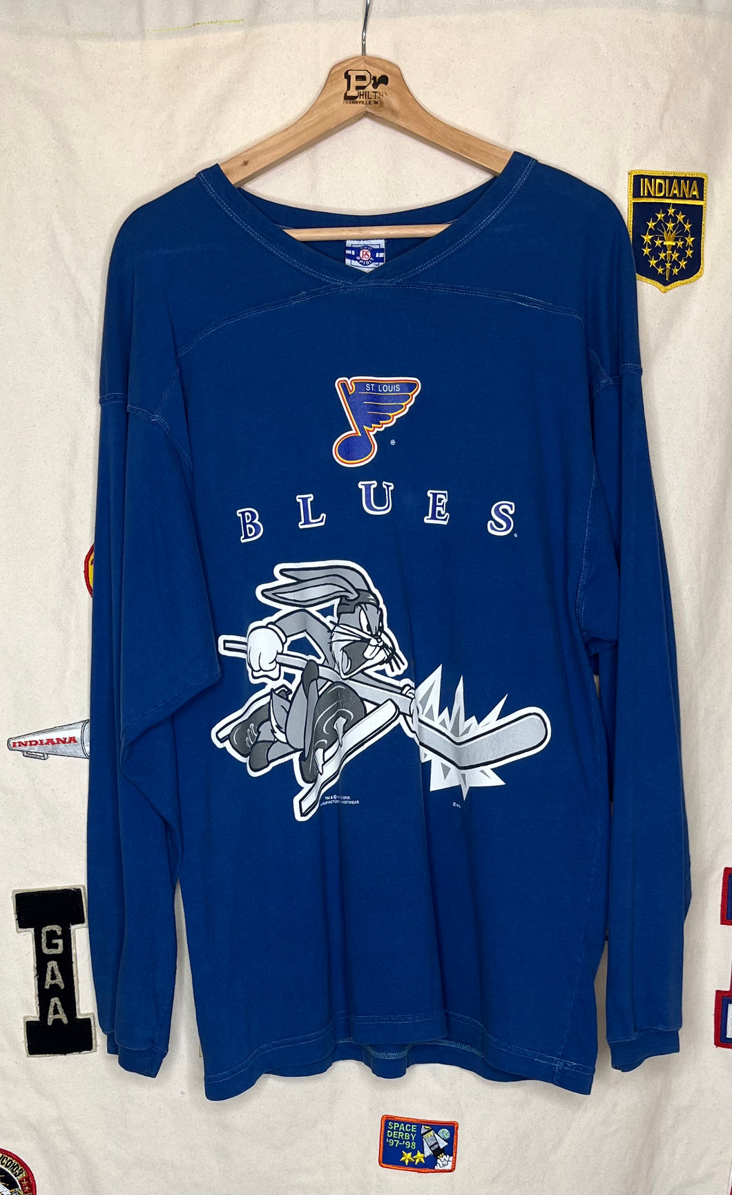 1994 St. Louis Blues Bugs Bunny Raglan T-Shirt: M/L