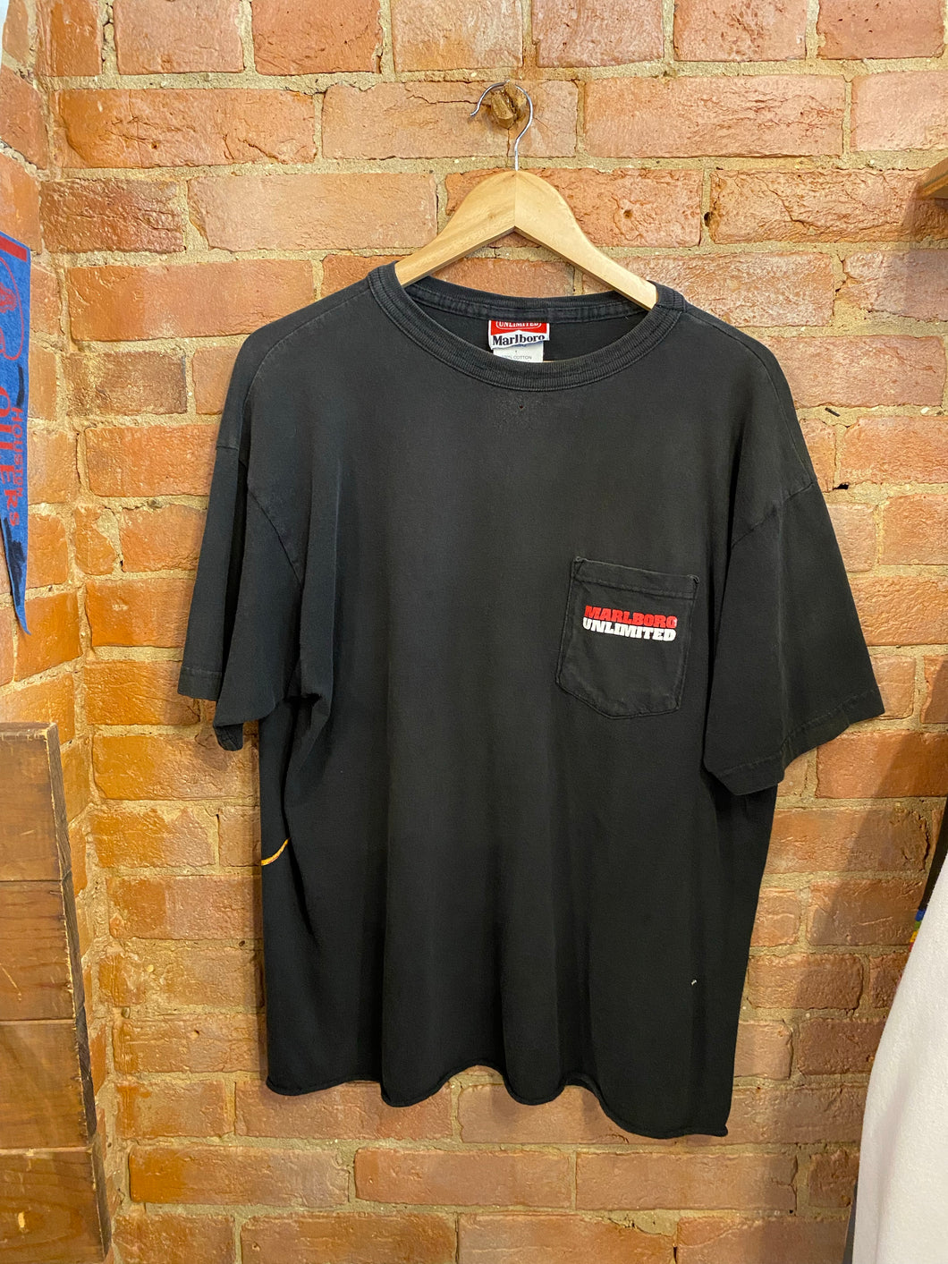 Marlboro unlimited T-shirt