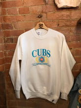 Load image into Gallery viewer, Chicago Cubs Logo 7 Crewneck: M
