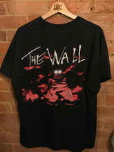 Load image into Gallery viewer, 1997 Pink Floyd The Wall T-Shirt: L
