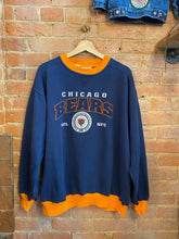 Load image into Gallery viewer, Chicago Bears Crewneck: L
