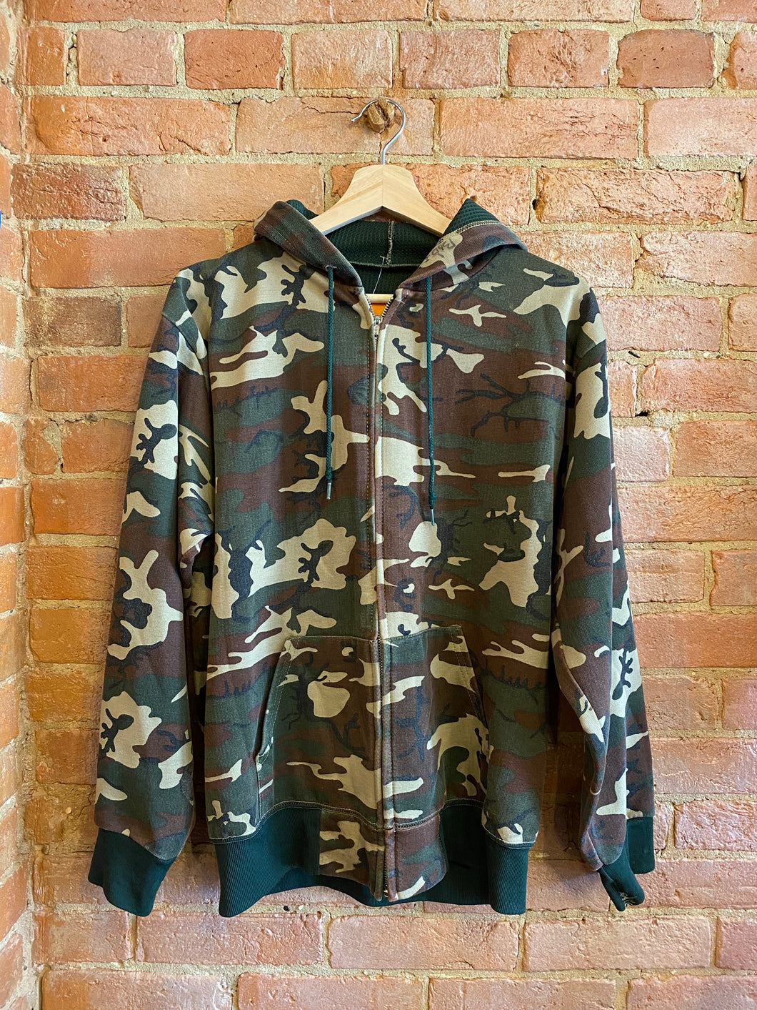 Vintage Camo Zip-up Hoodie: M