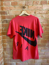 Load image into Gallery viewer, Vintage Nike Air T-shirt
