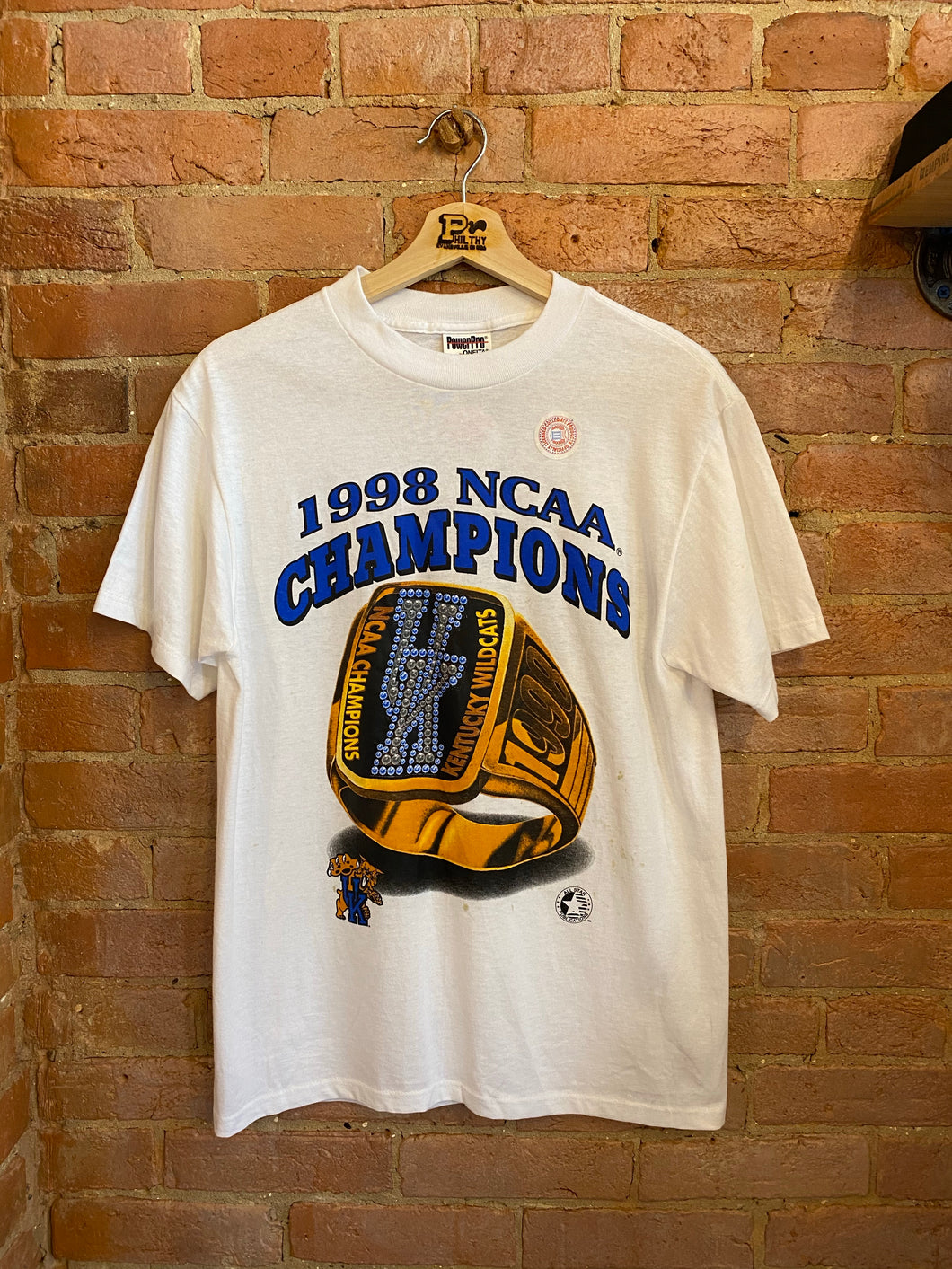 1998 University of Kentucky NCAA Champions T-Shirt: M